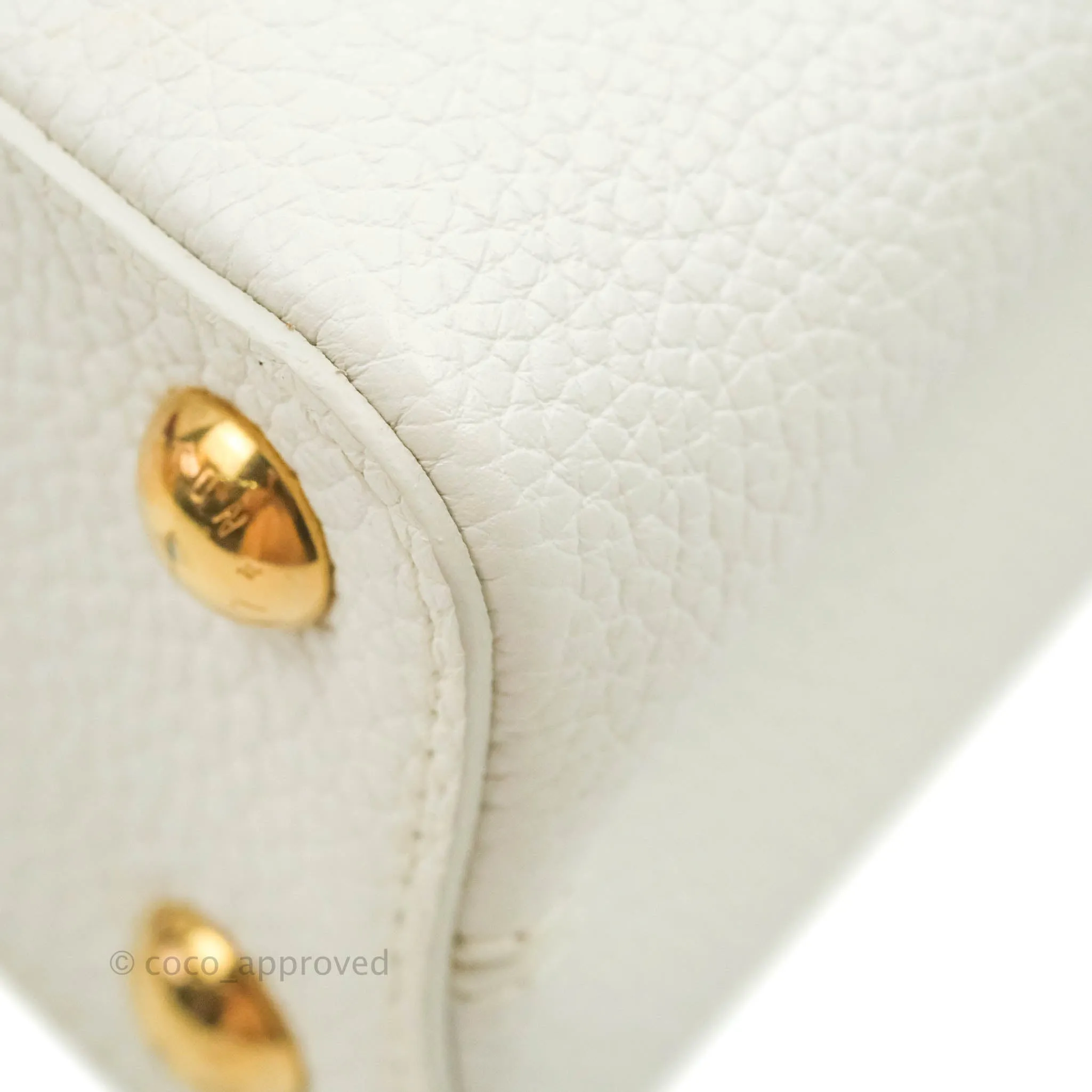 Louis Vuitton Taurillon Capucines BB Snow