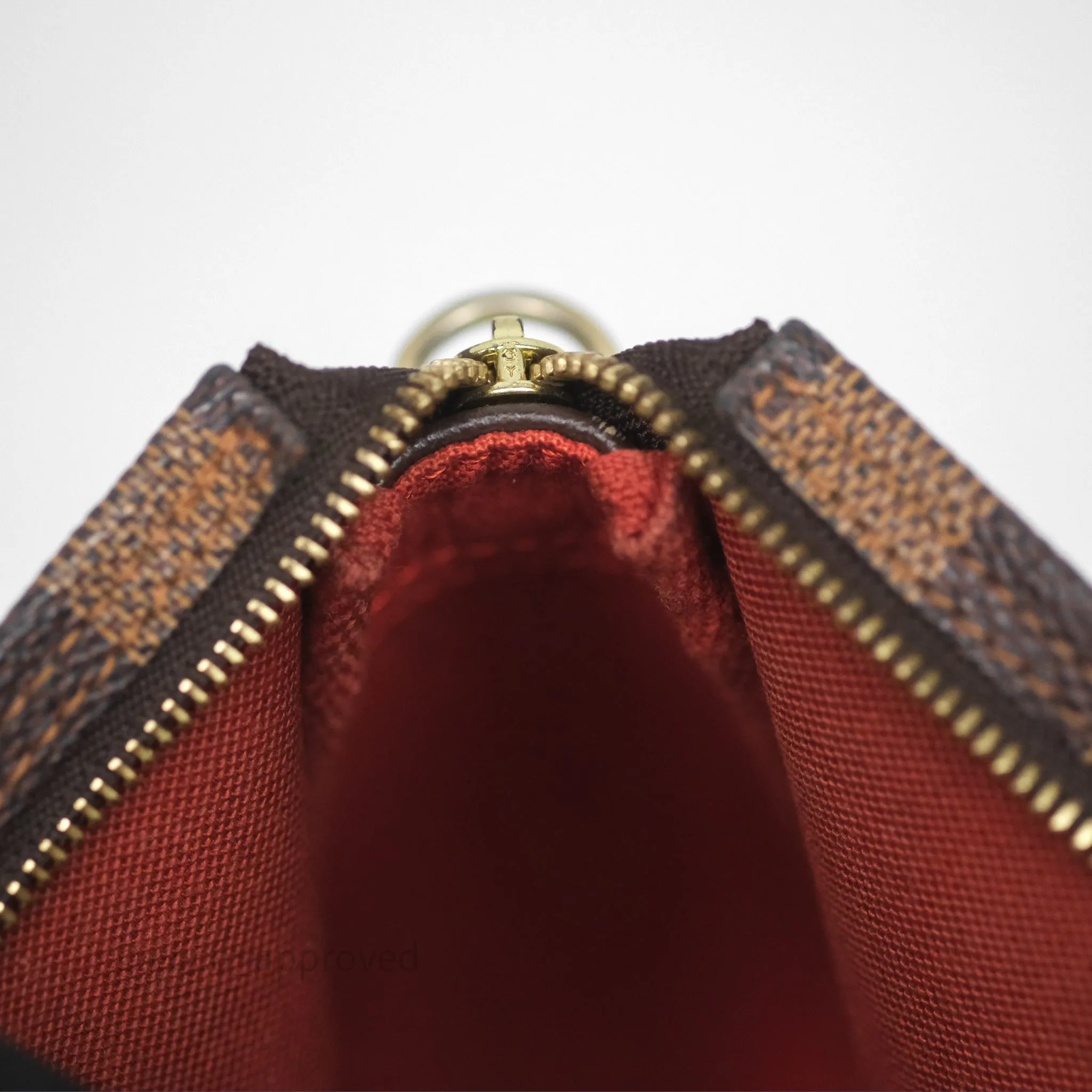 Louis Vuitton Trousse Make Up Pochette Damier Ebene