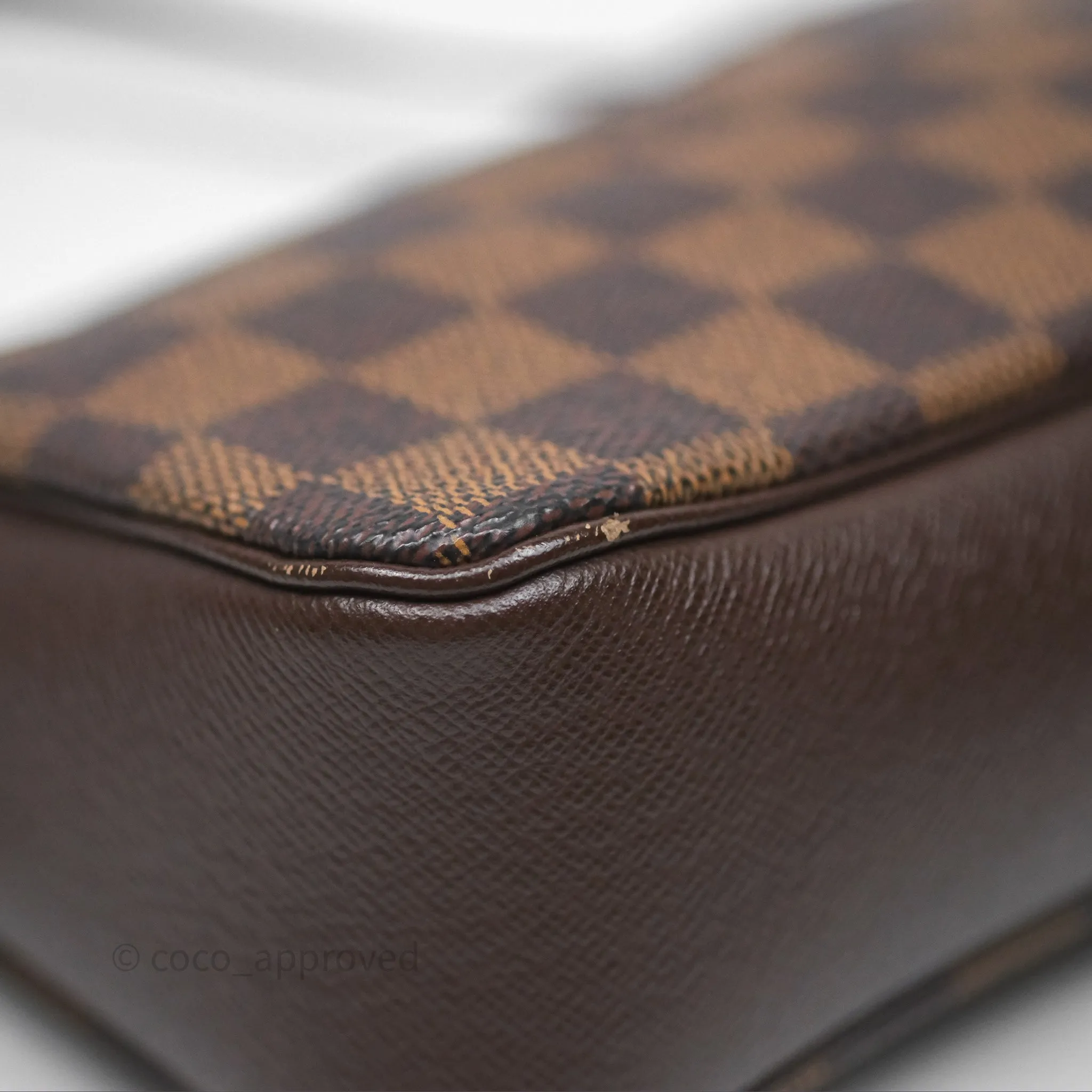 Louis Vuitton Trousse Make Up Pochette Damier Ebene