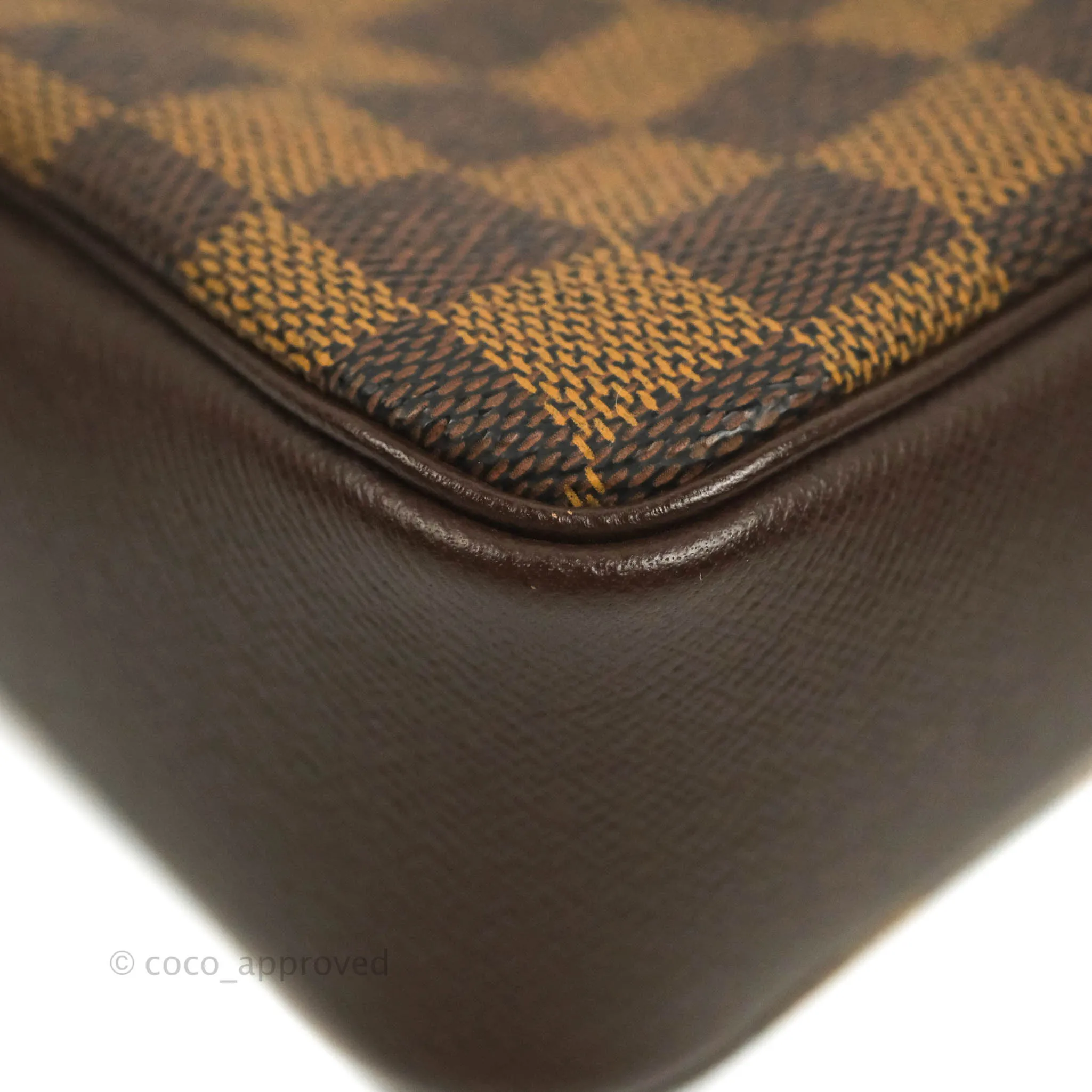 Louis Vuitton Trousse Make Up Pochette Damier Ebene