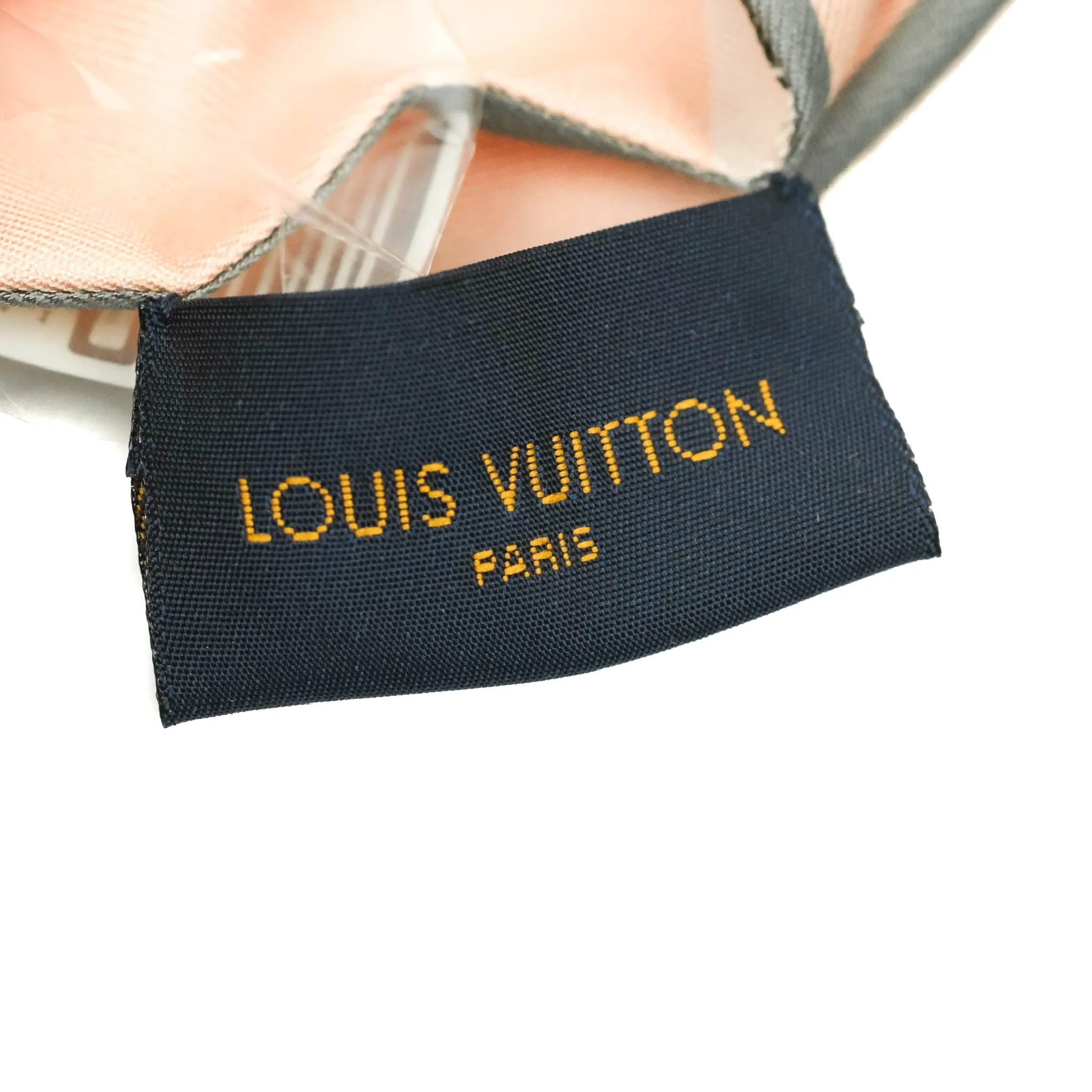 Louis Vuitton Trunks Rose Poudre Silk Twilly