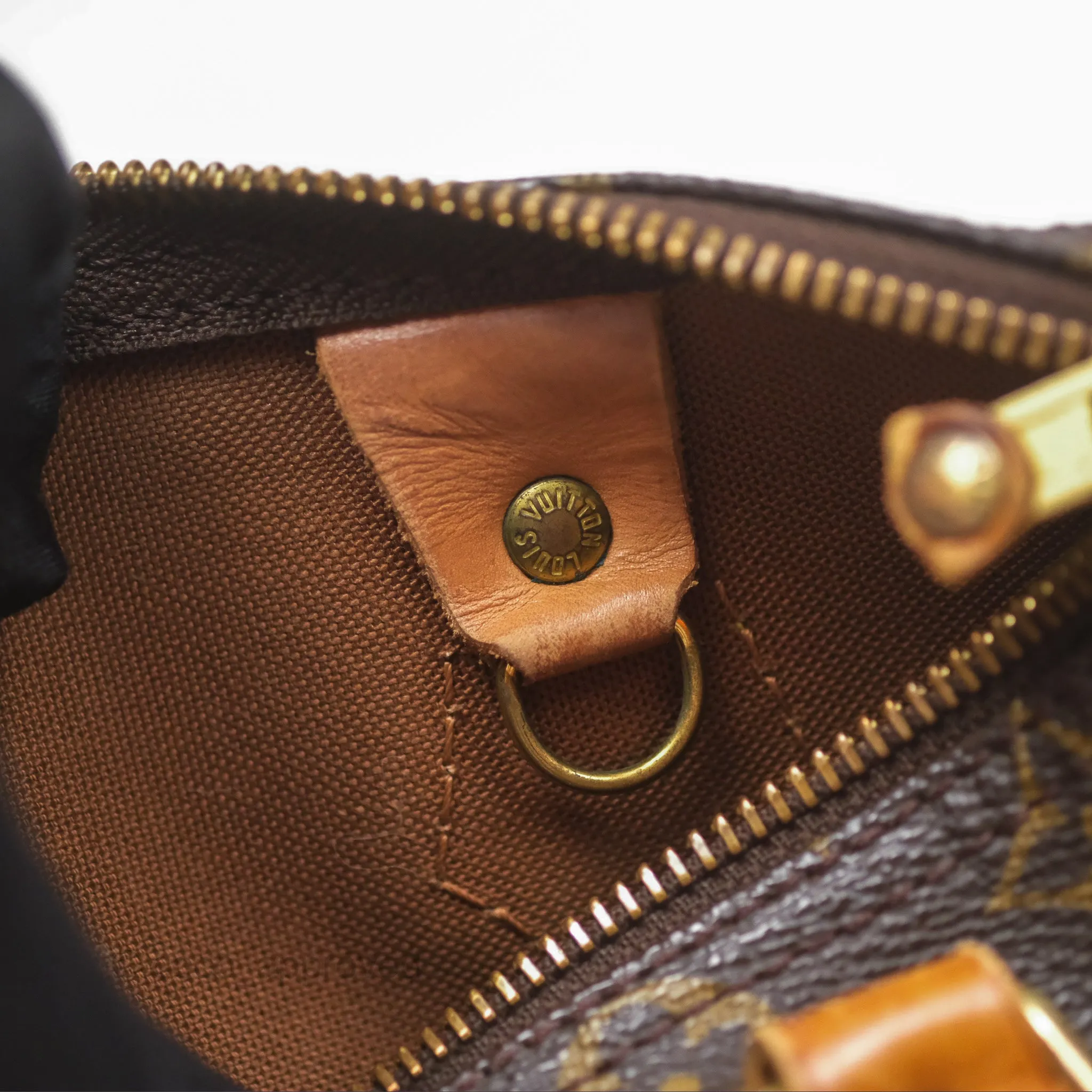 Louis Vuitton Vintage Speedy 25 Monogram Canvas