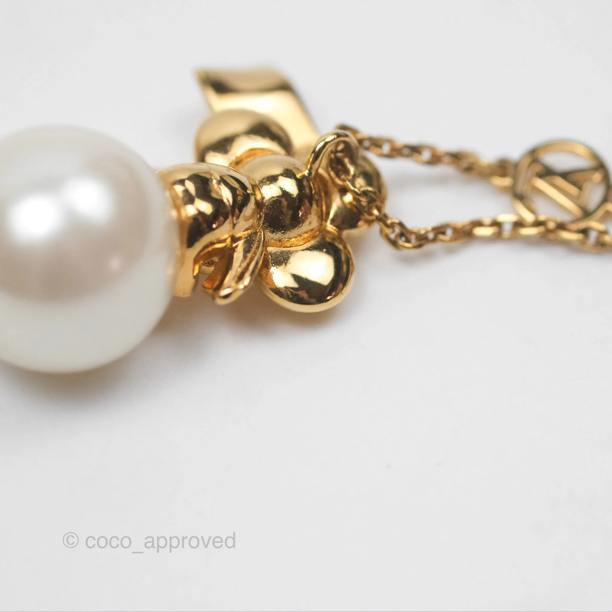 Louis Vuitton Vivienne Pearl Long Necklace Gold Tone
