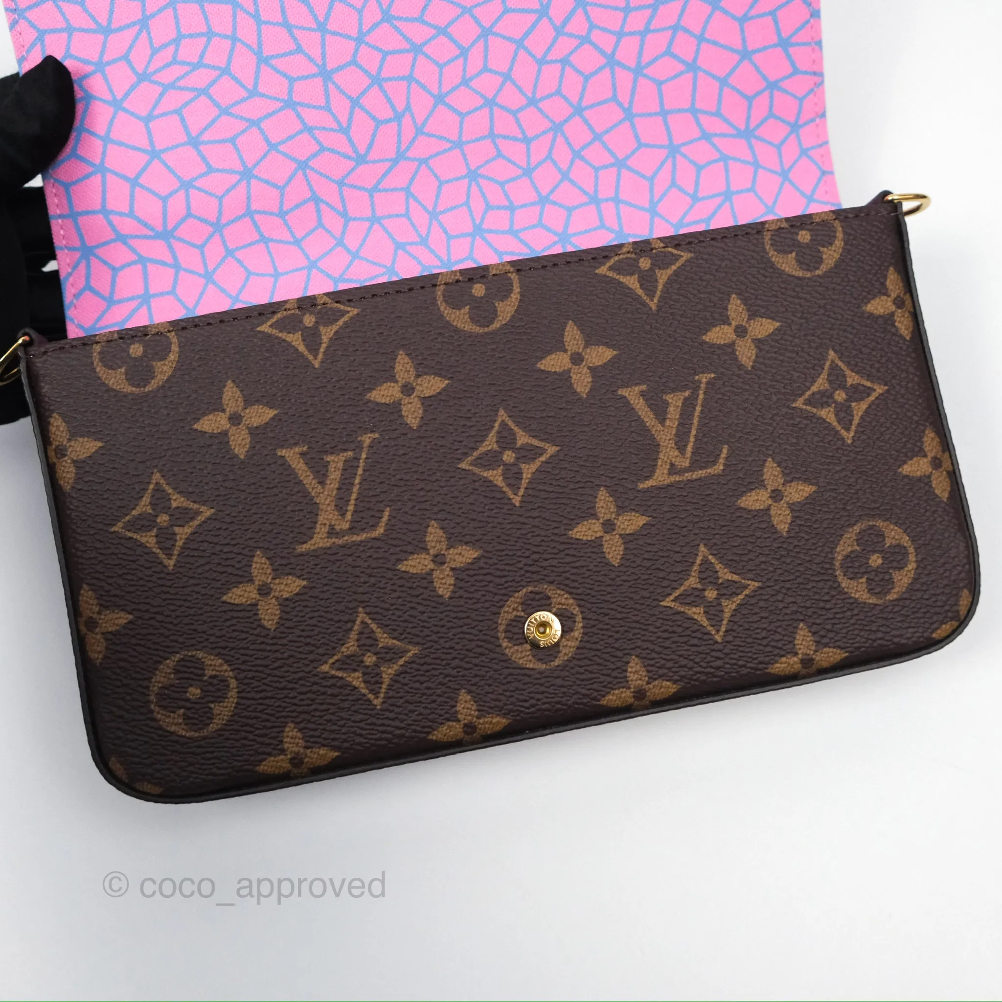 Louis Vuitton X Yayoi Kusama Pochette Felicie in Monogram Pumpkins