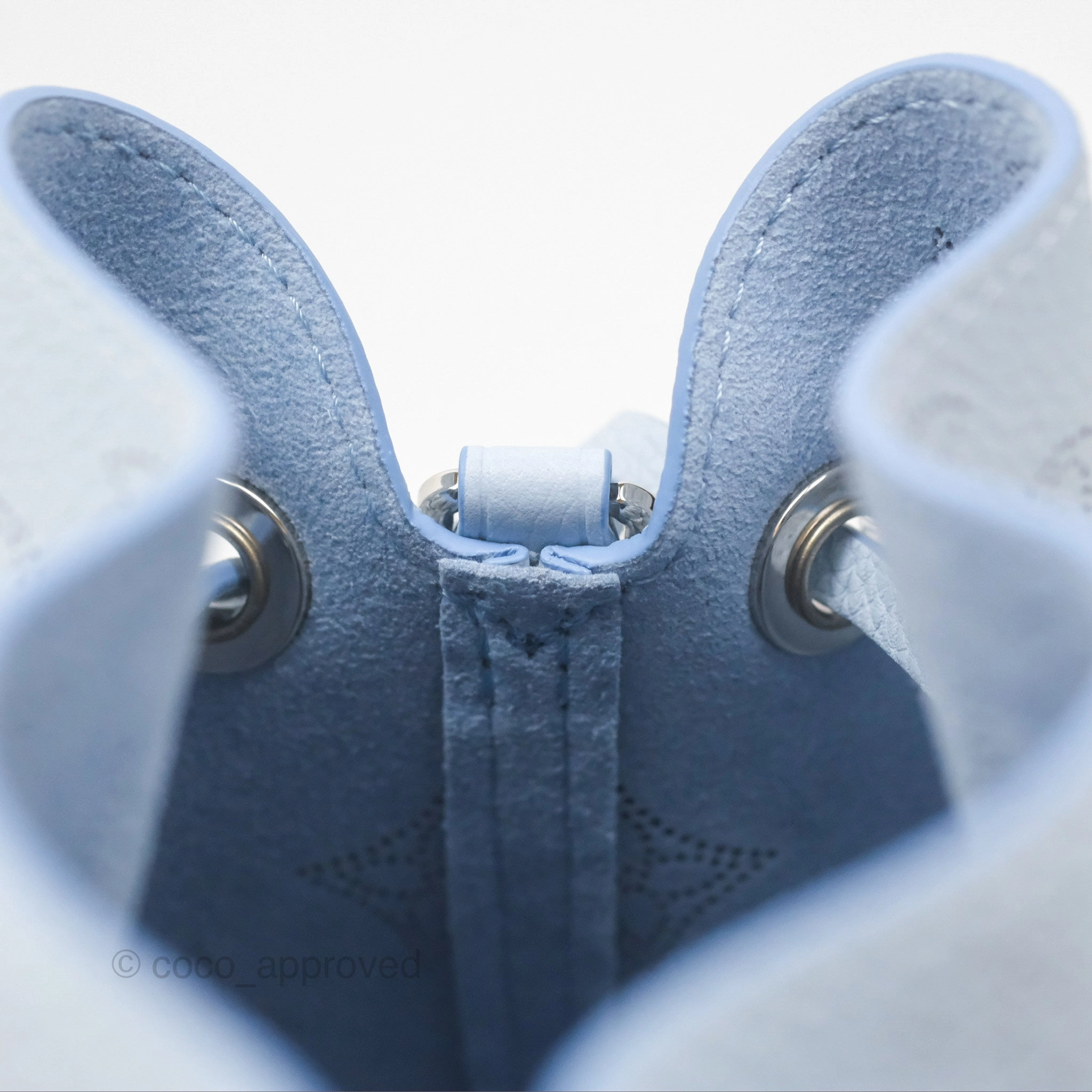 Louis Vuitton Bella Blue Nuage Mahina Calfskin