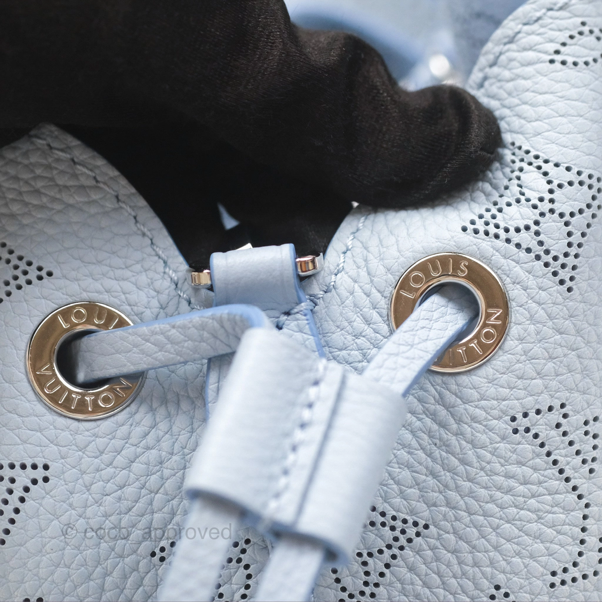 Louis Vuitton Bella Blue Nuage Mahina Calfskin
