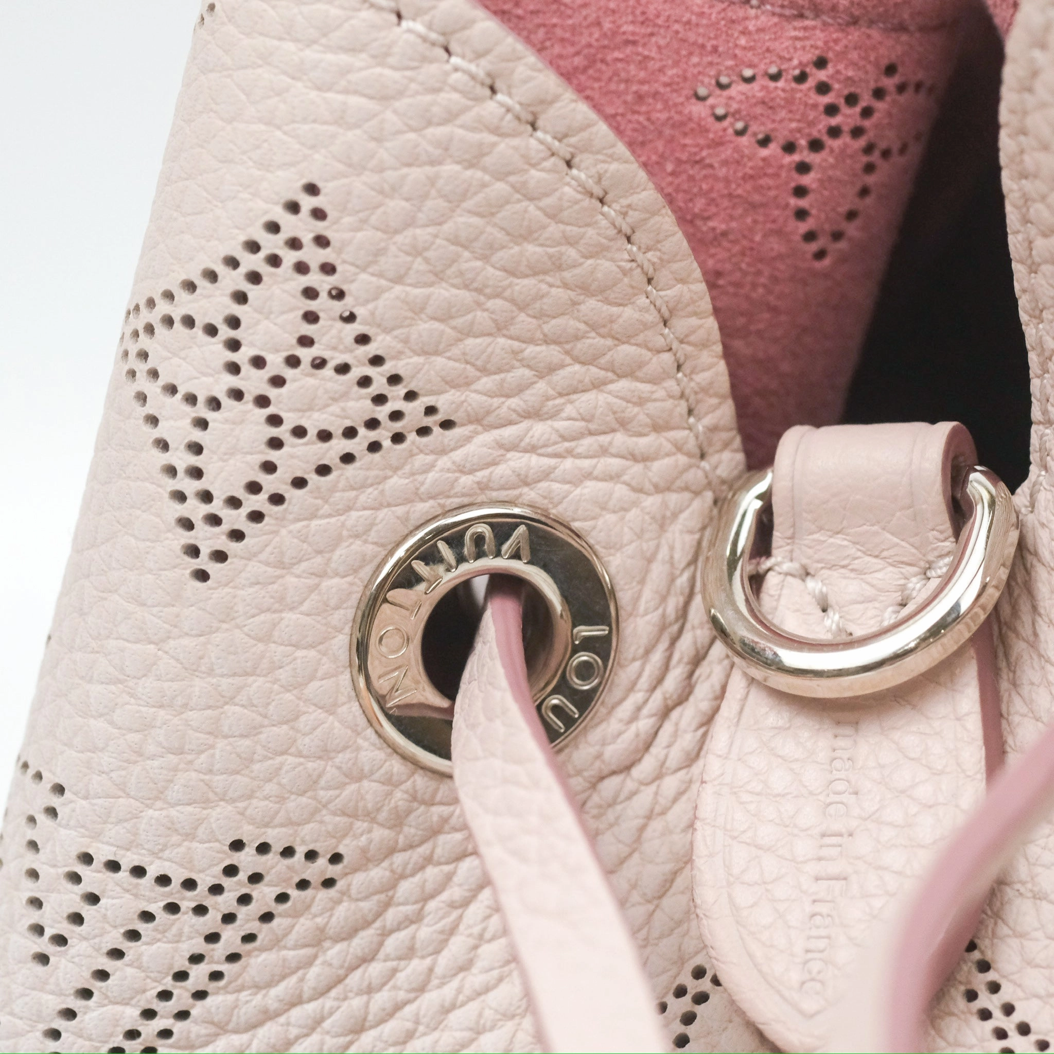 Louis Vuitton Bella Lilas Mahina Calfskin