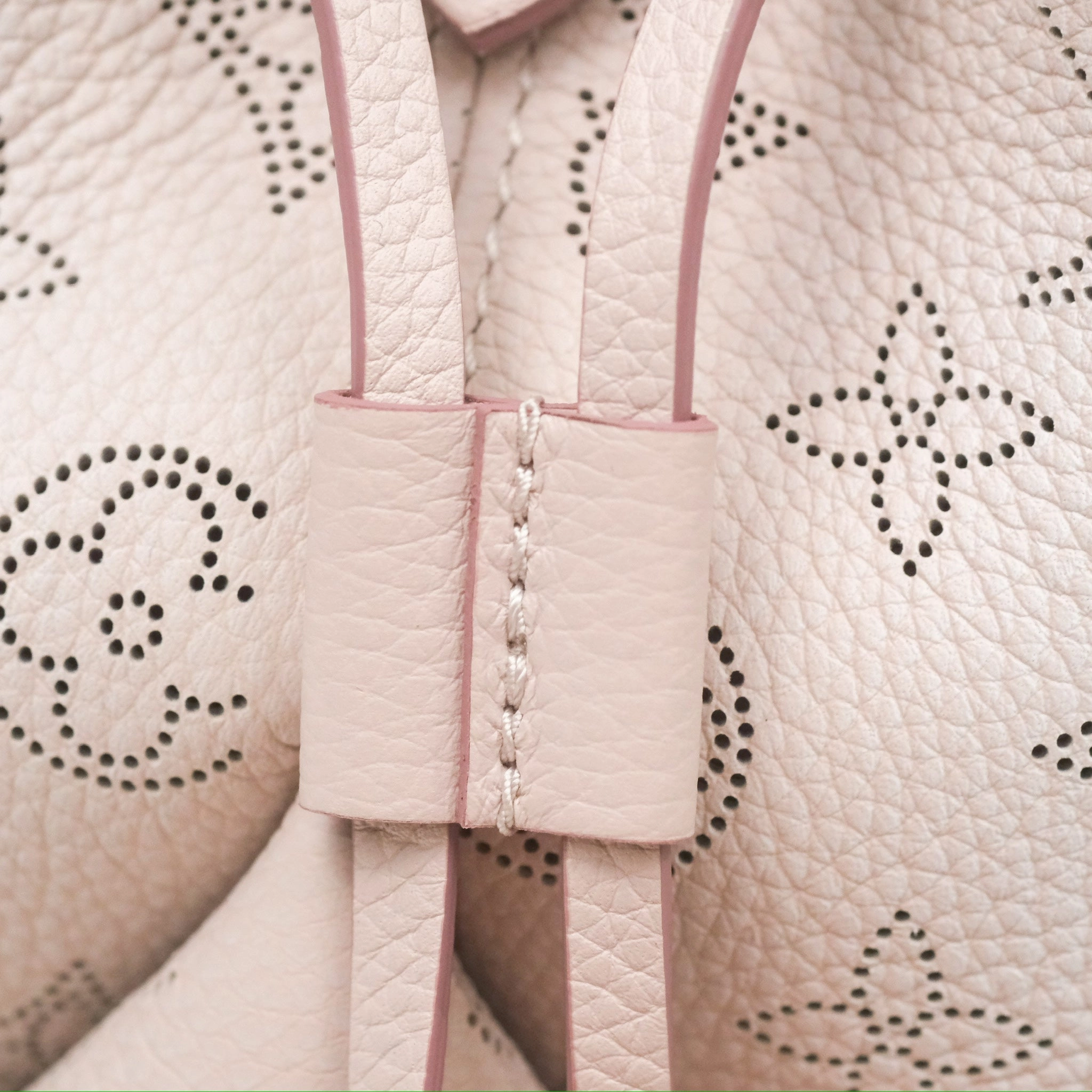 Louis Vuitton Bella Lilas Mahina Calfskin