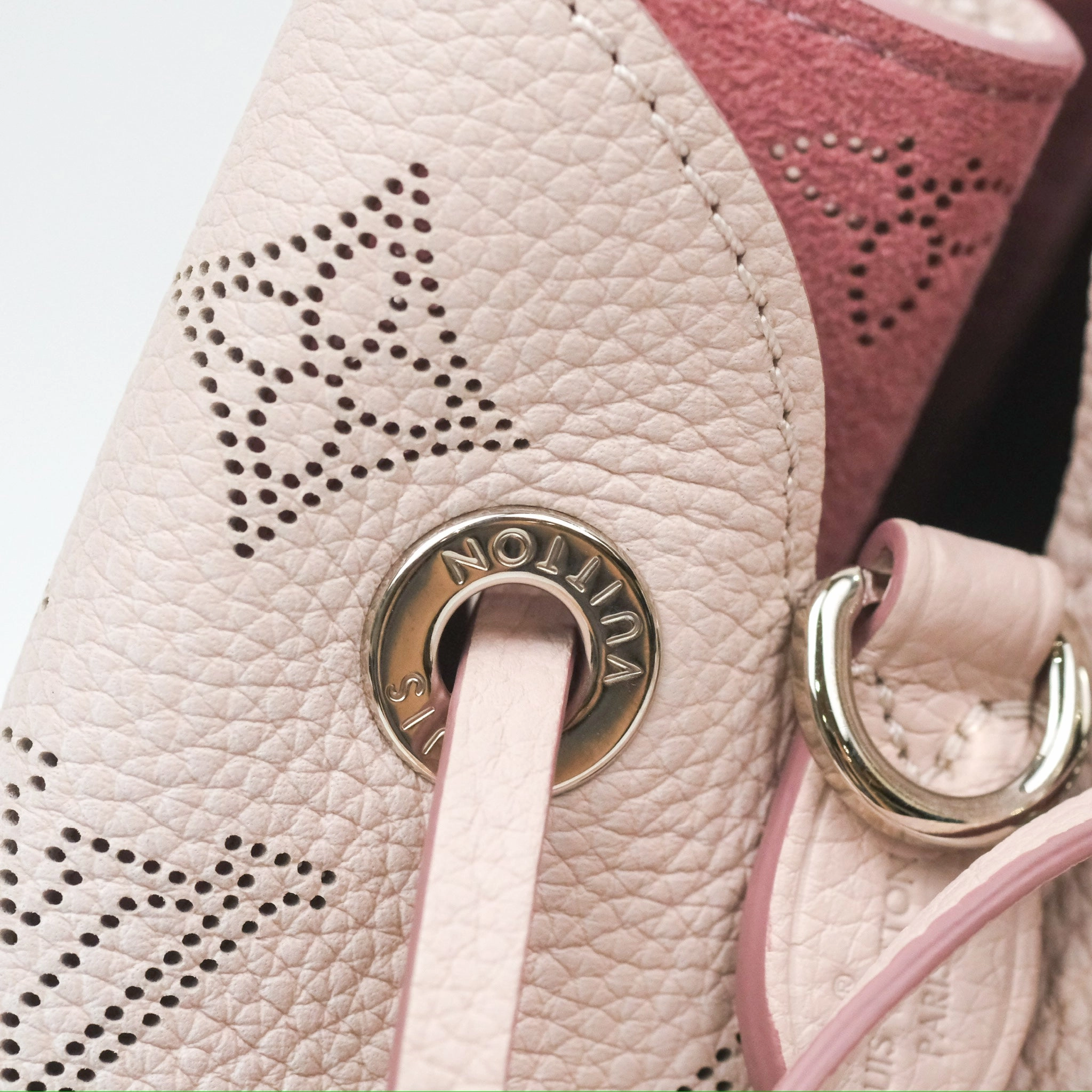 Louis Vuitton Bella Lilas Mahina Calfskin