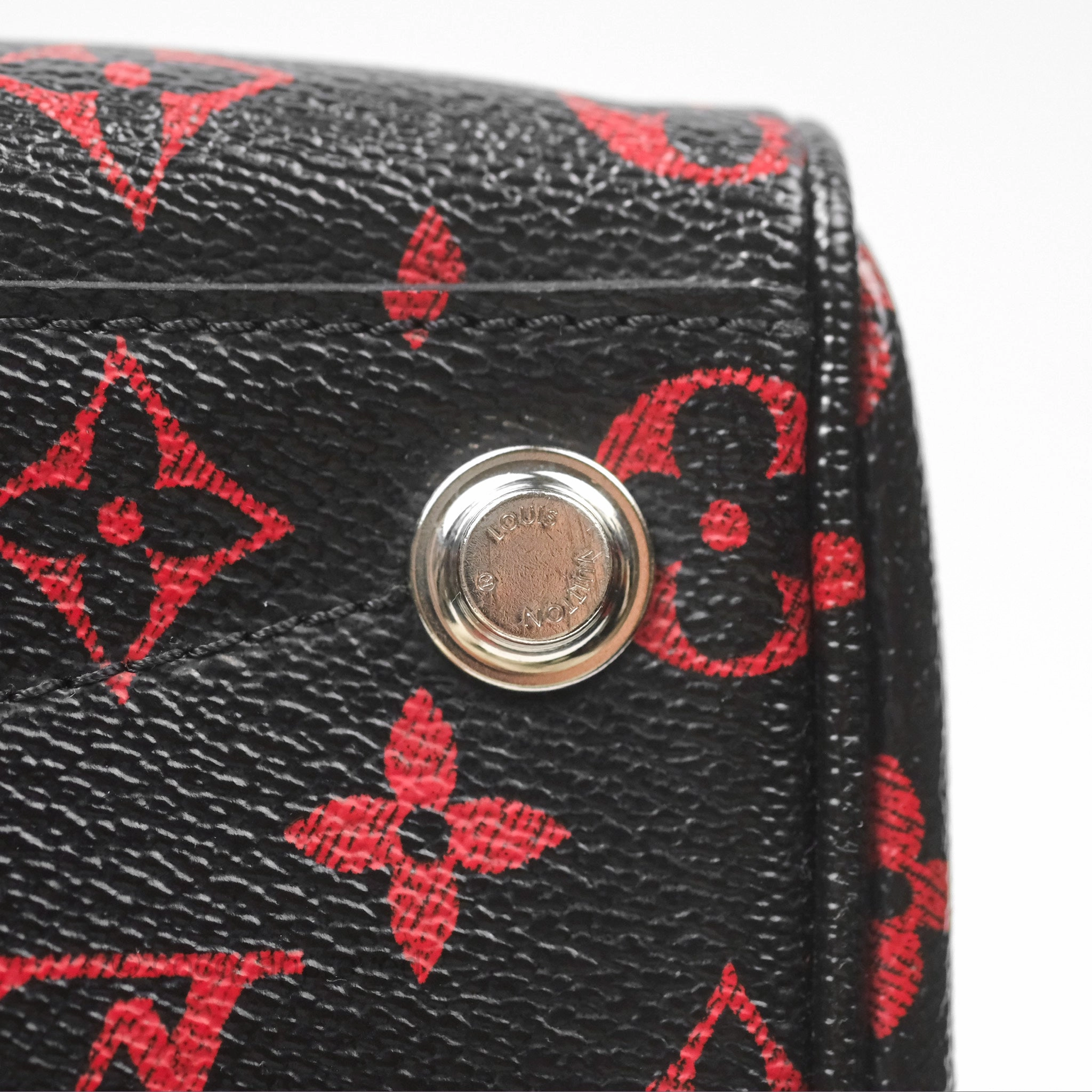 Louis Vuitton Dora Soft MM Monogram Infrarouge