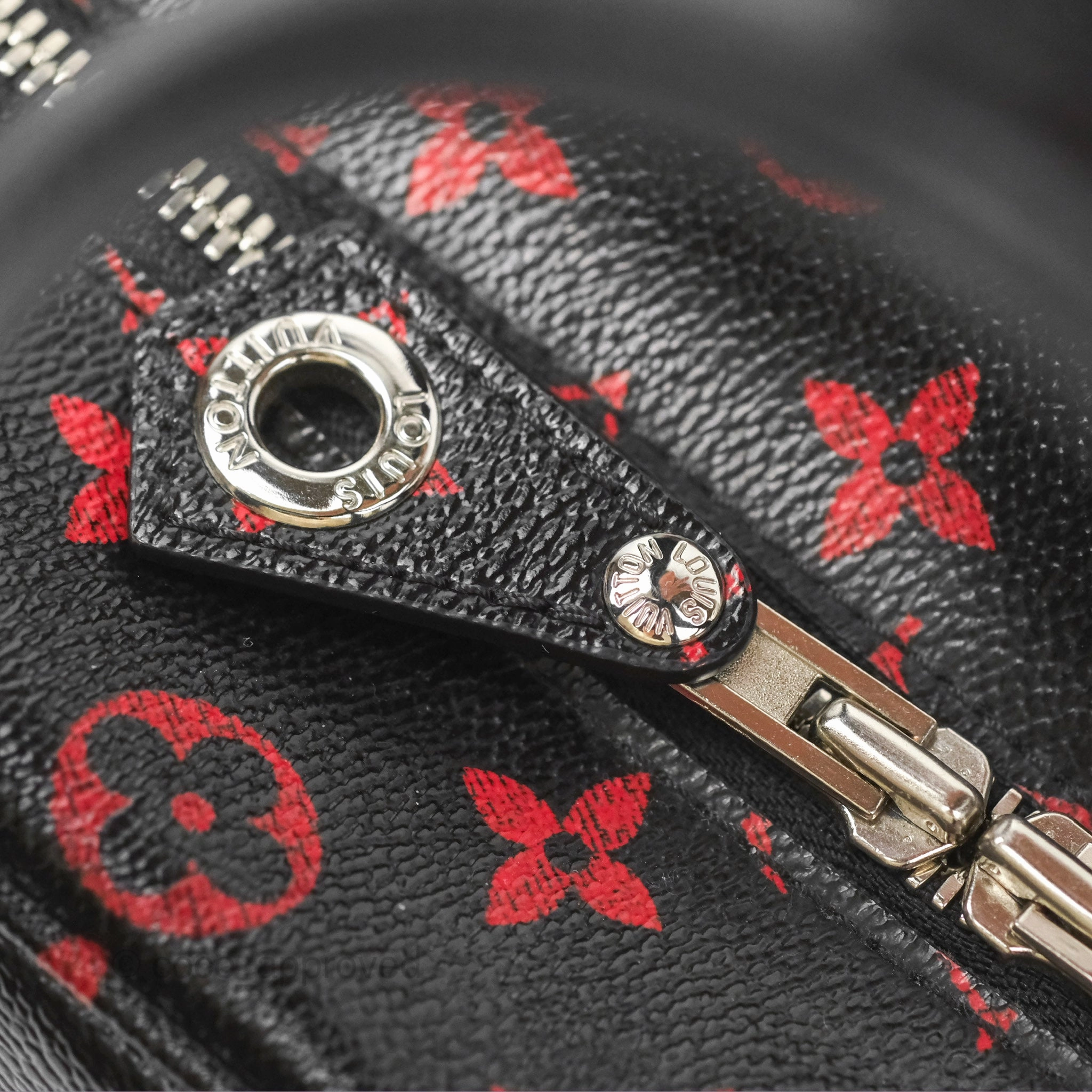Louis Vuitton Dora Soft MM Monogram Infrarouge