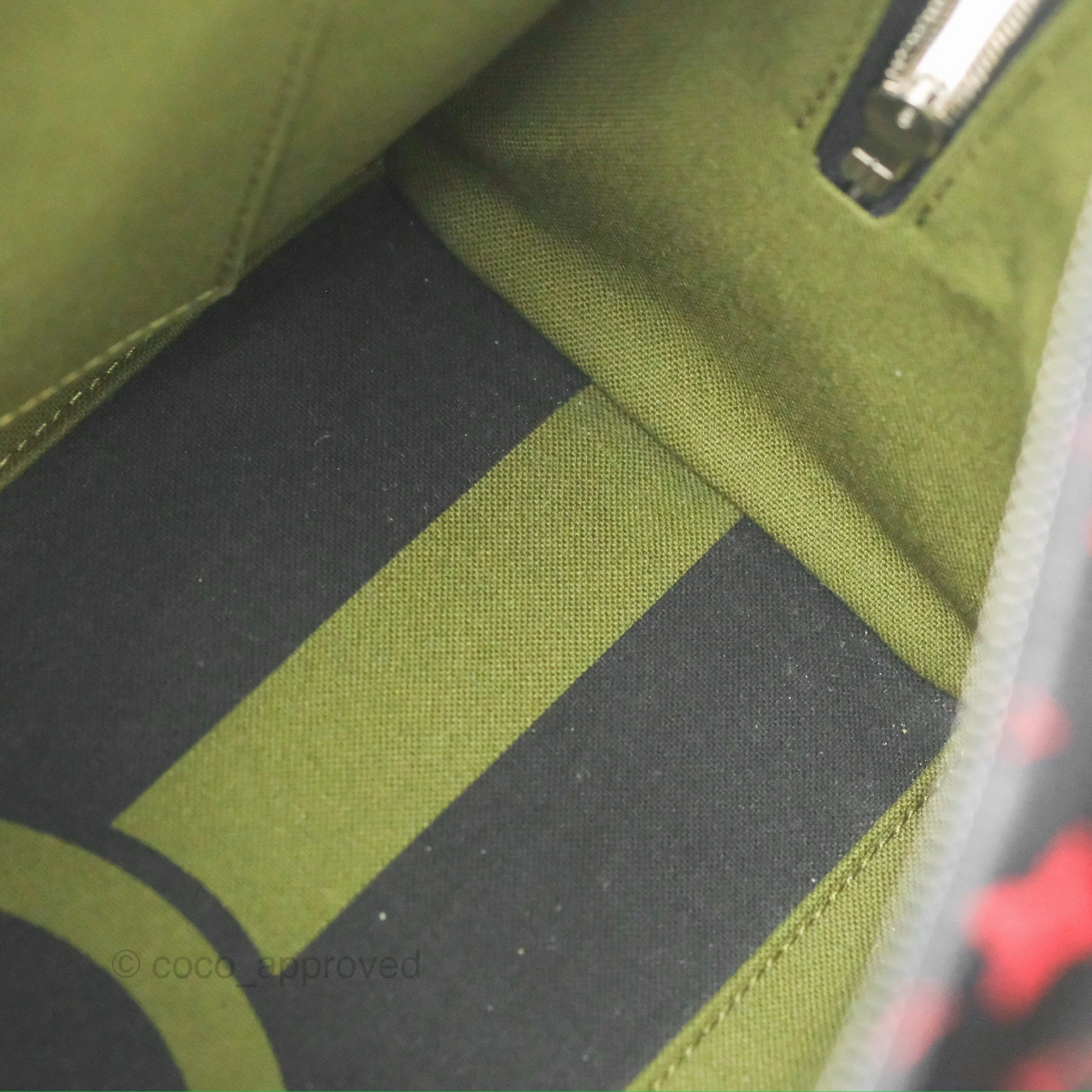 Louis Vuitton Dora Soft MM Monogram Infrarouge