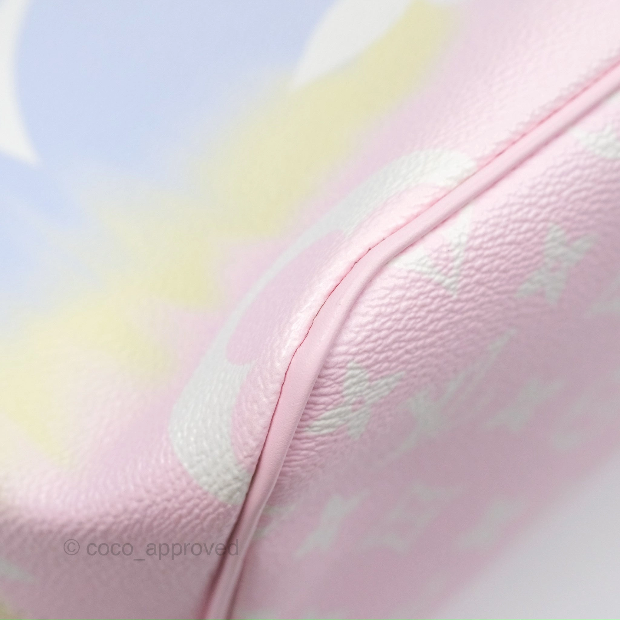 Louis Vuitton Escale Neverfull MM Pastel Monogram