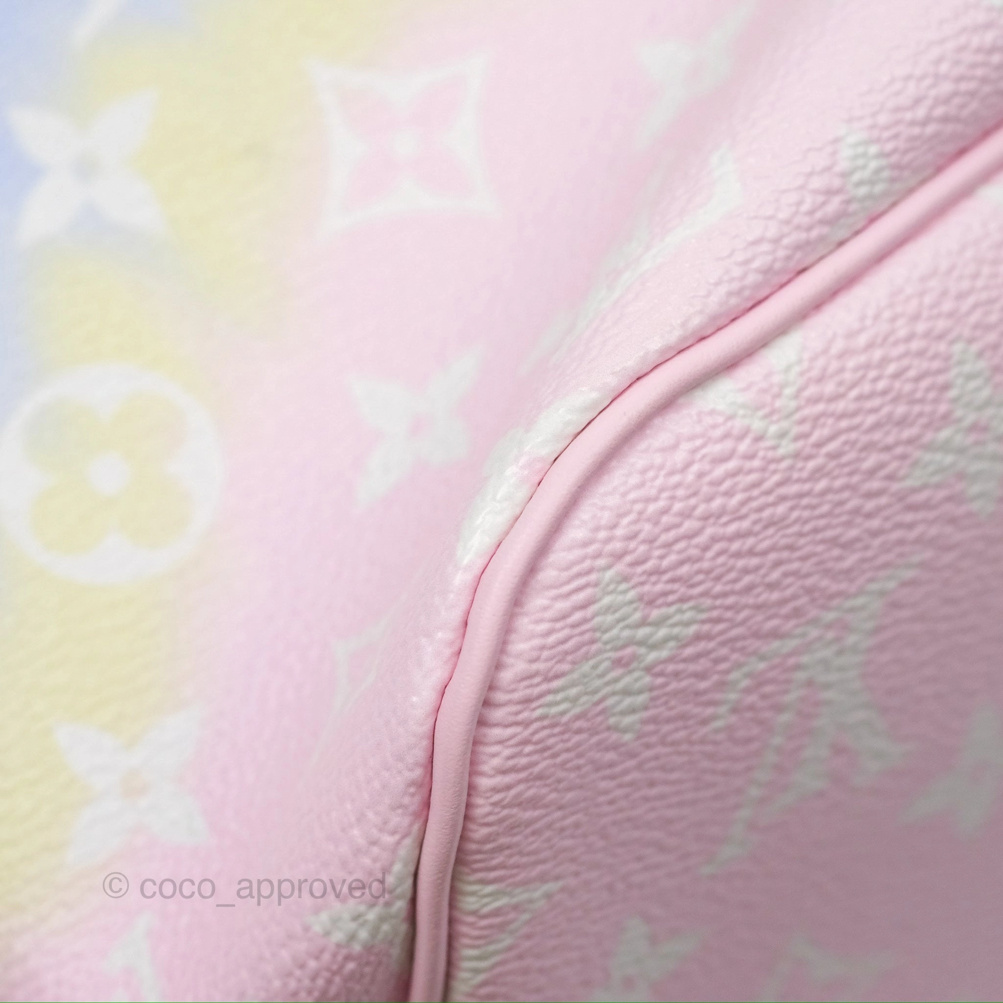 Louis Vuitton Escale Neverfull MM Pastel Monogram