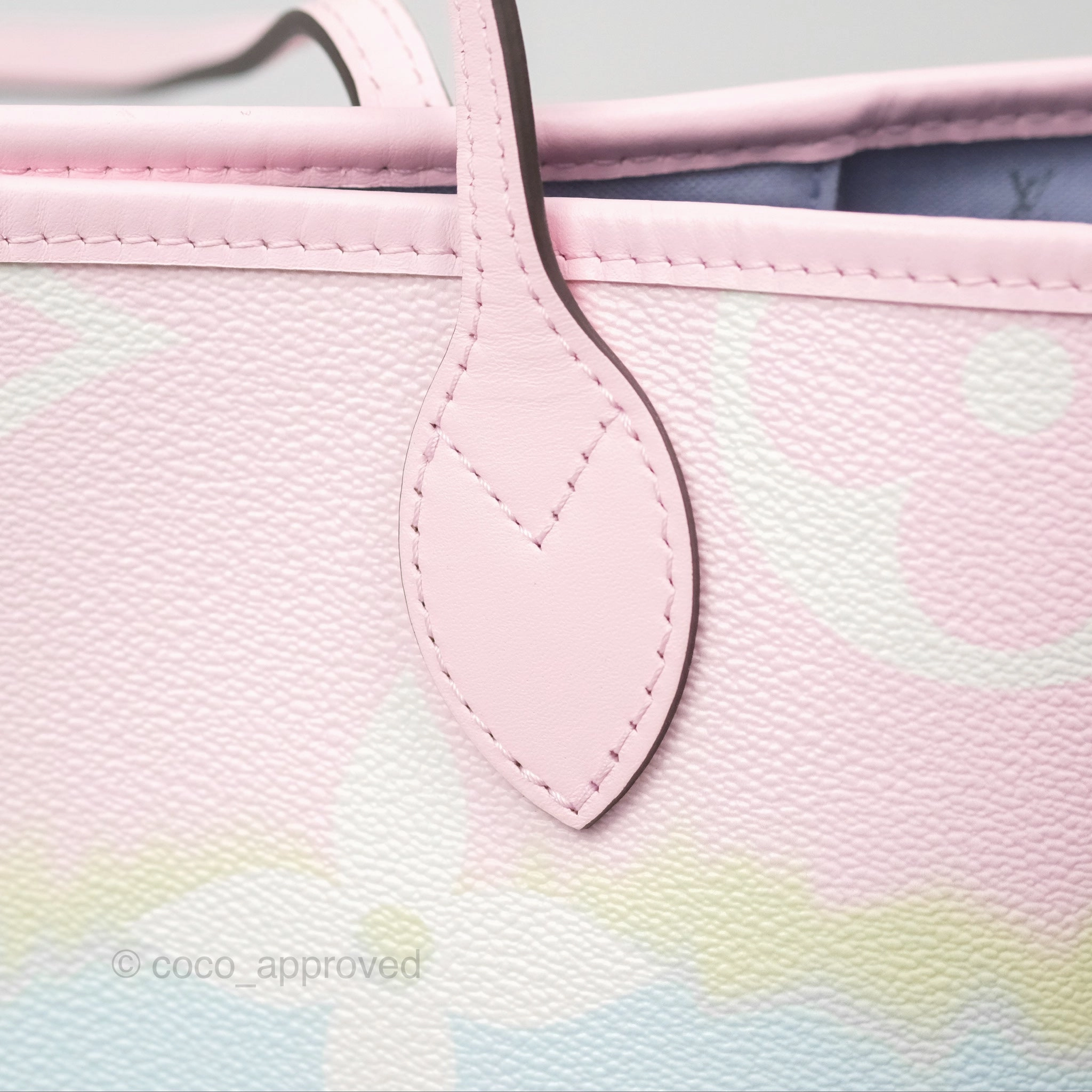Louis Vuitton Escale Neverfull MM Pastel Monogram