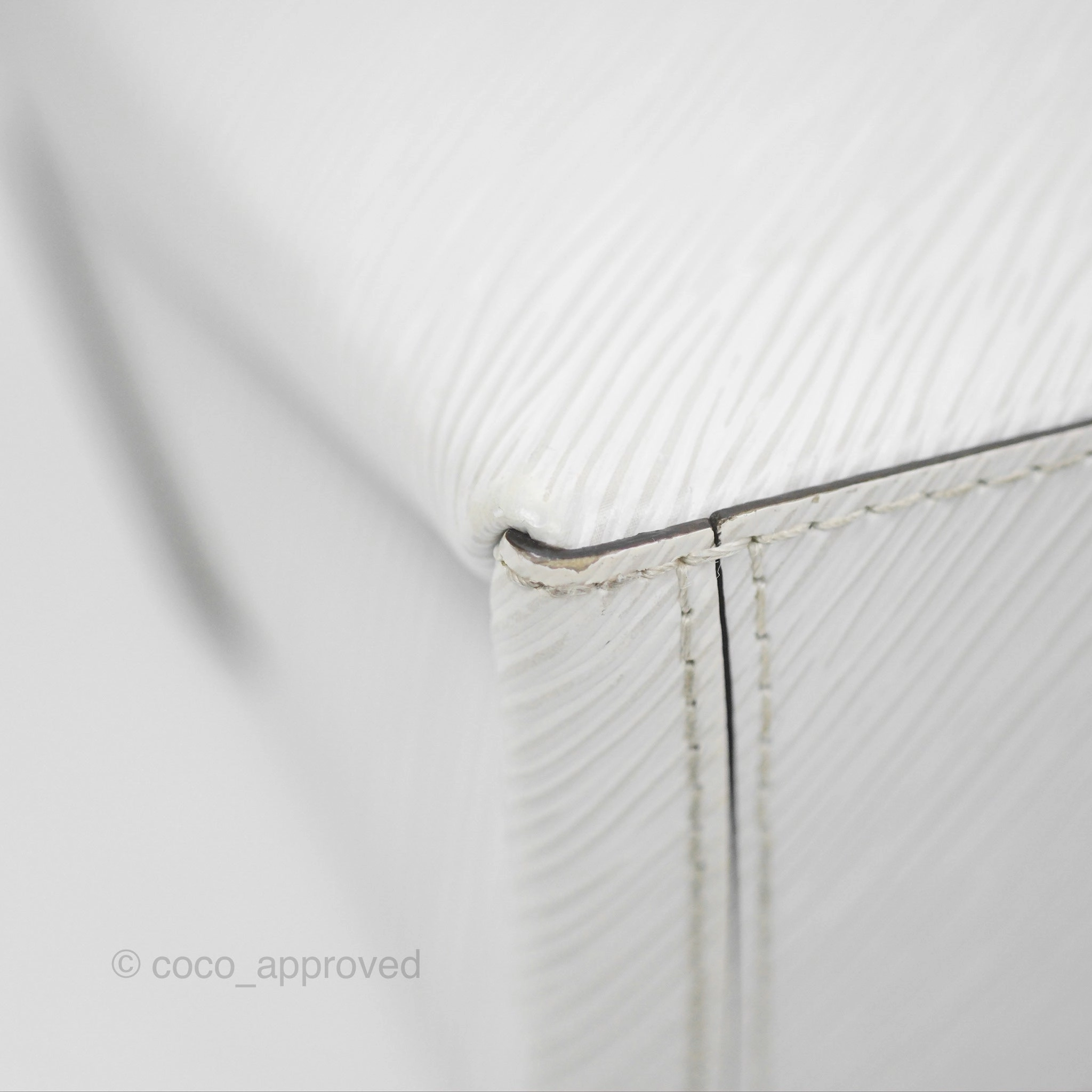 Louis Vuitton Locky BB White Epi