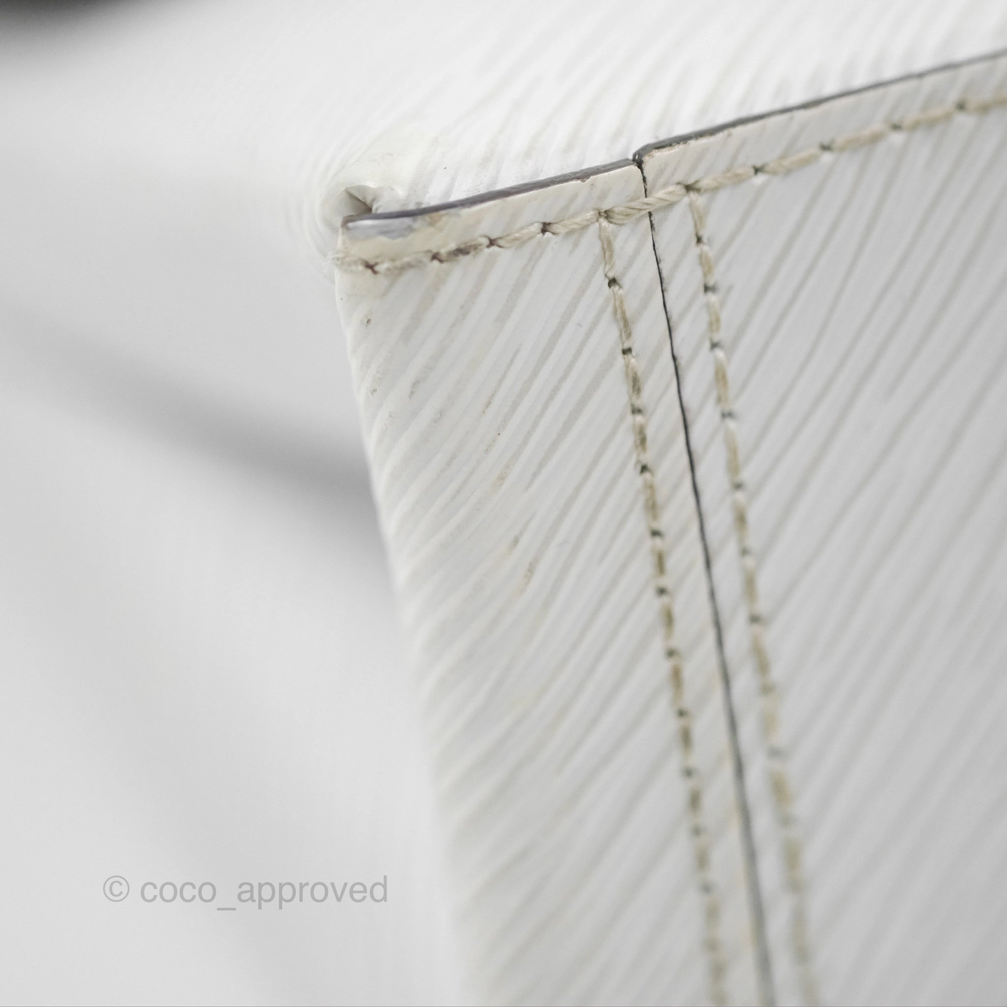 Louis Vuitton Locky BB White Epi