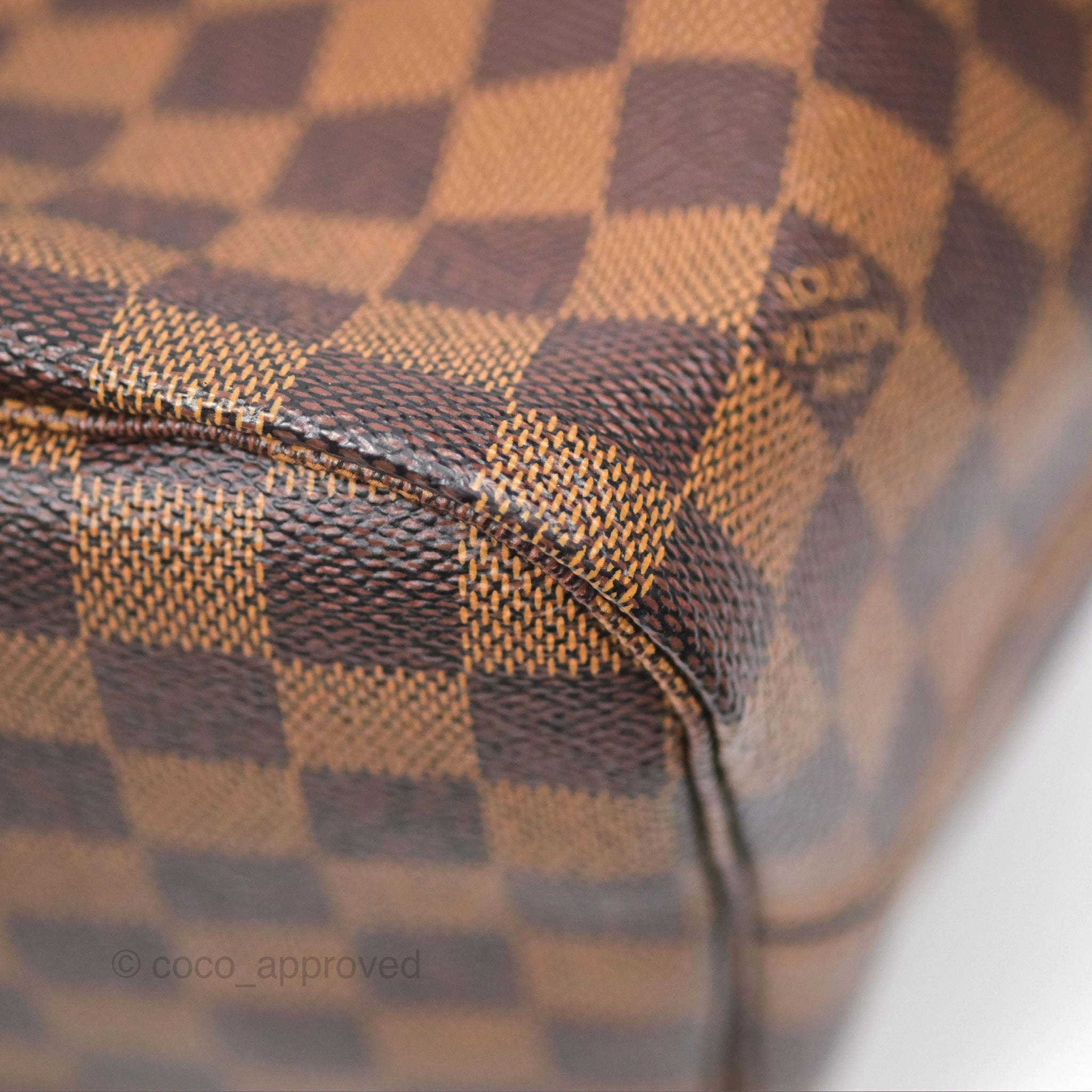 Louis Vuitton Neverfull MM Tote Bag Damier Ebene Canvas