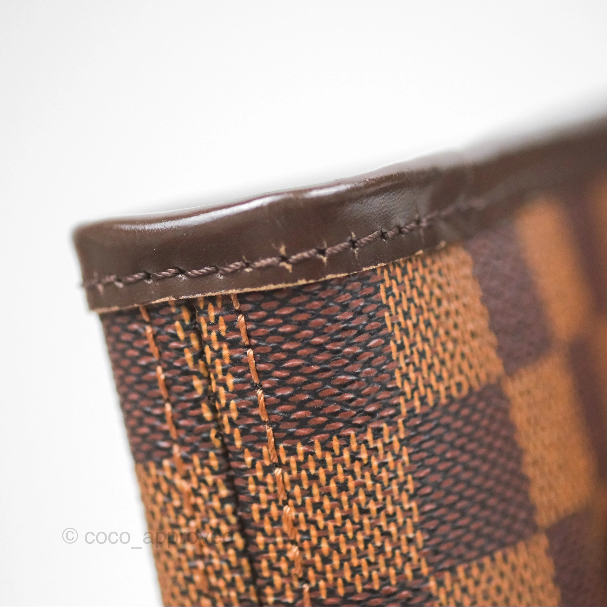Louis Vuitton Neverfull MM Tote Bag Damier Ebene Canvas