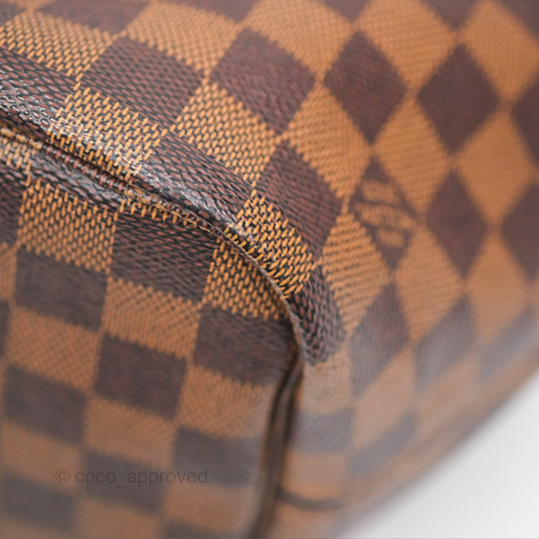 Louis Vuitton Neverfull MM Tote Bag Damier Ebene Canvas