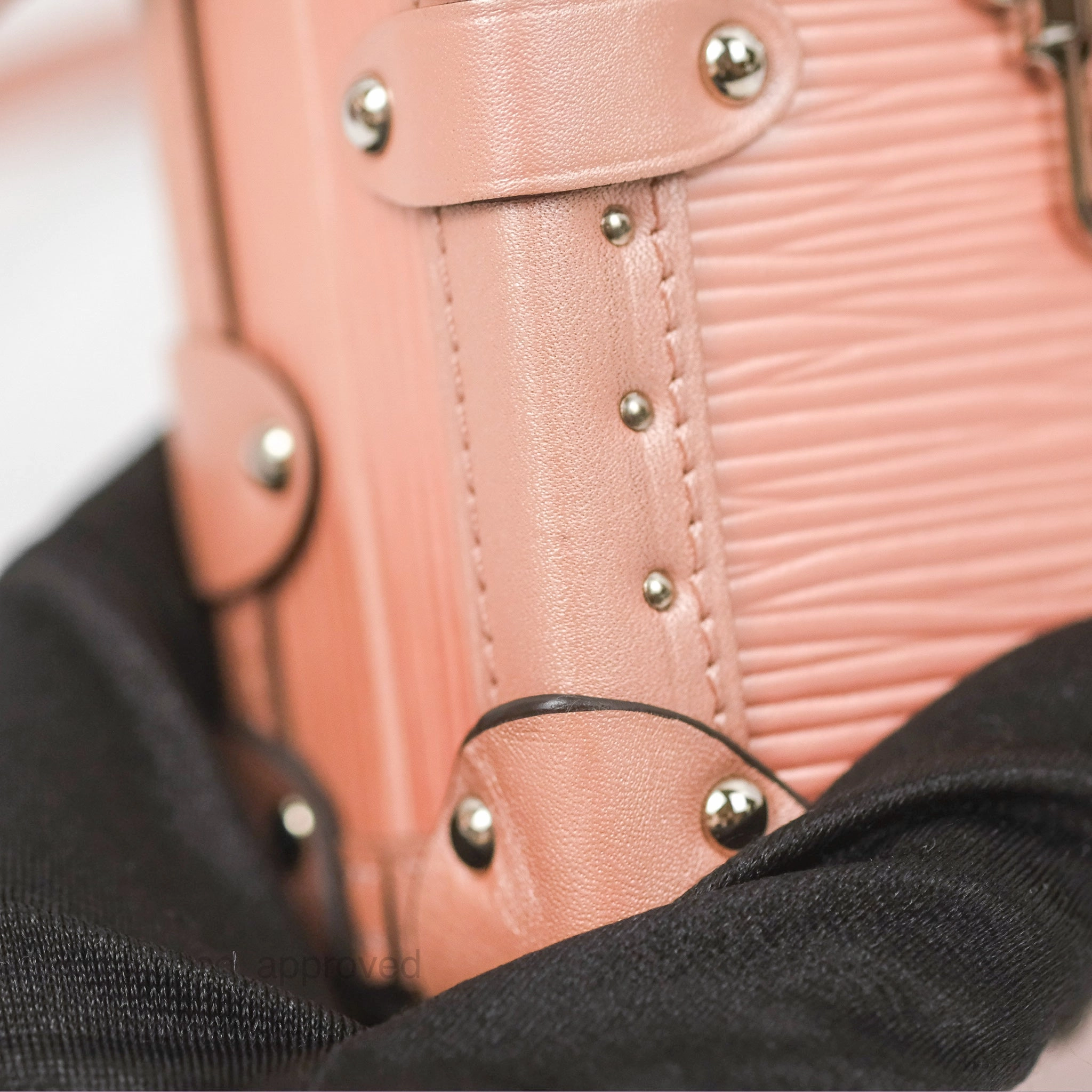 Louis Vuitton Petite Malle Rose Epi