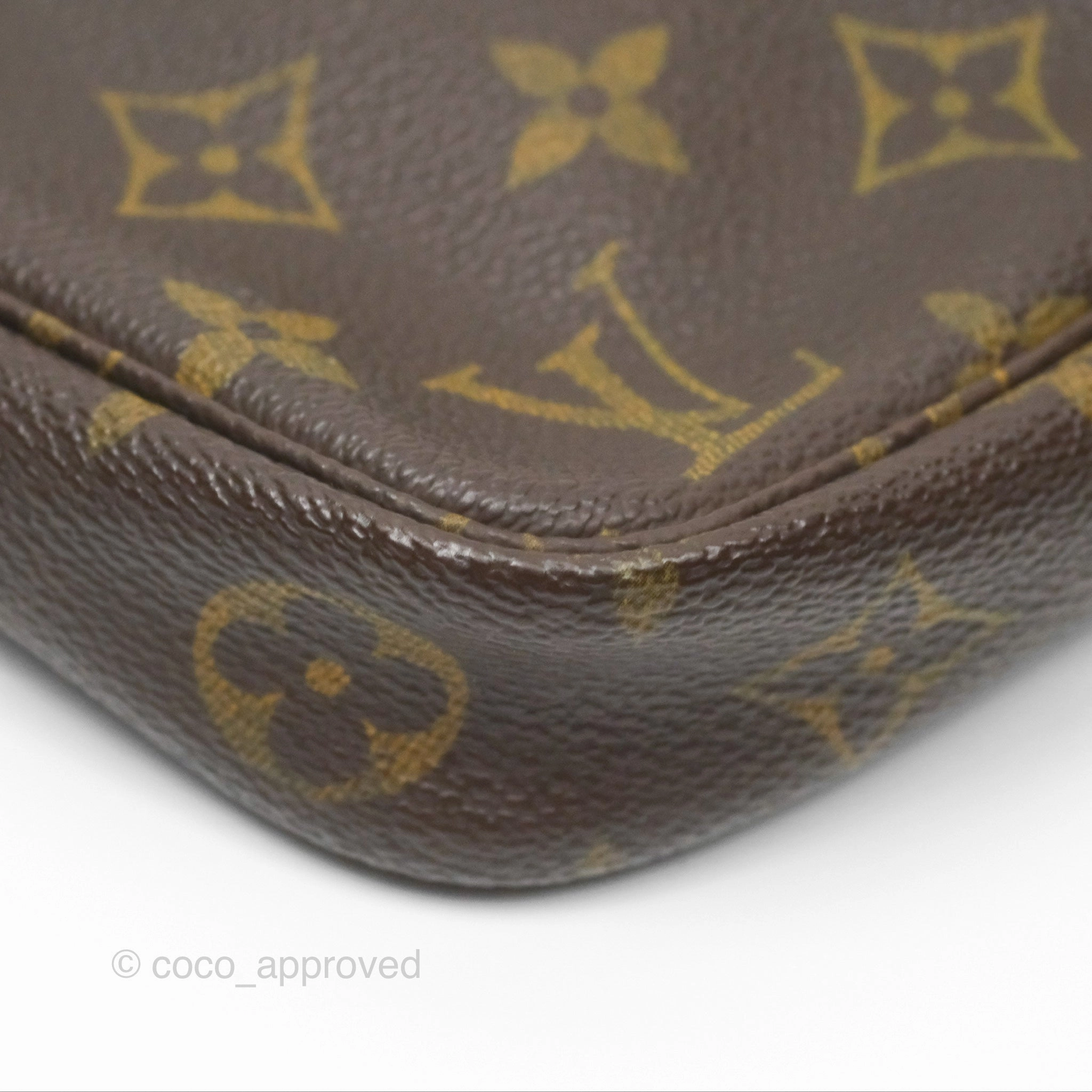 Louis Vuitton Pochette Accessories Monogram Canvas