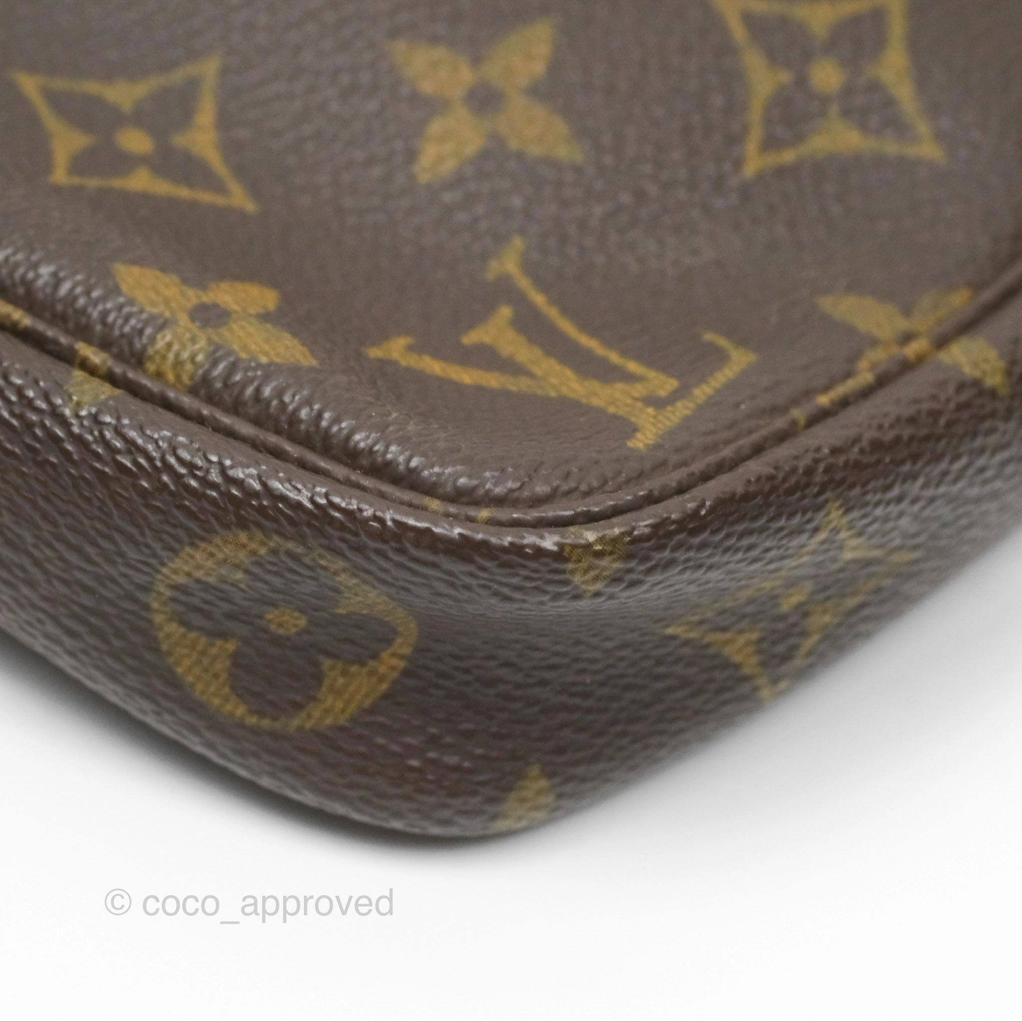 Louis Vuitton Pochette Accessories Monogram Canvas