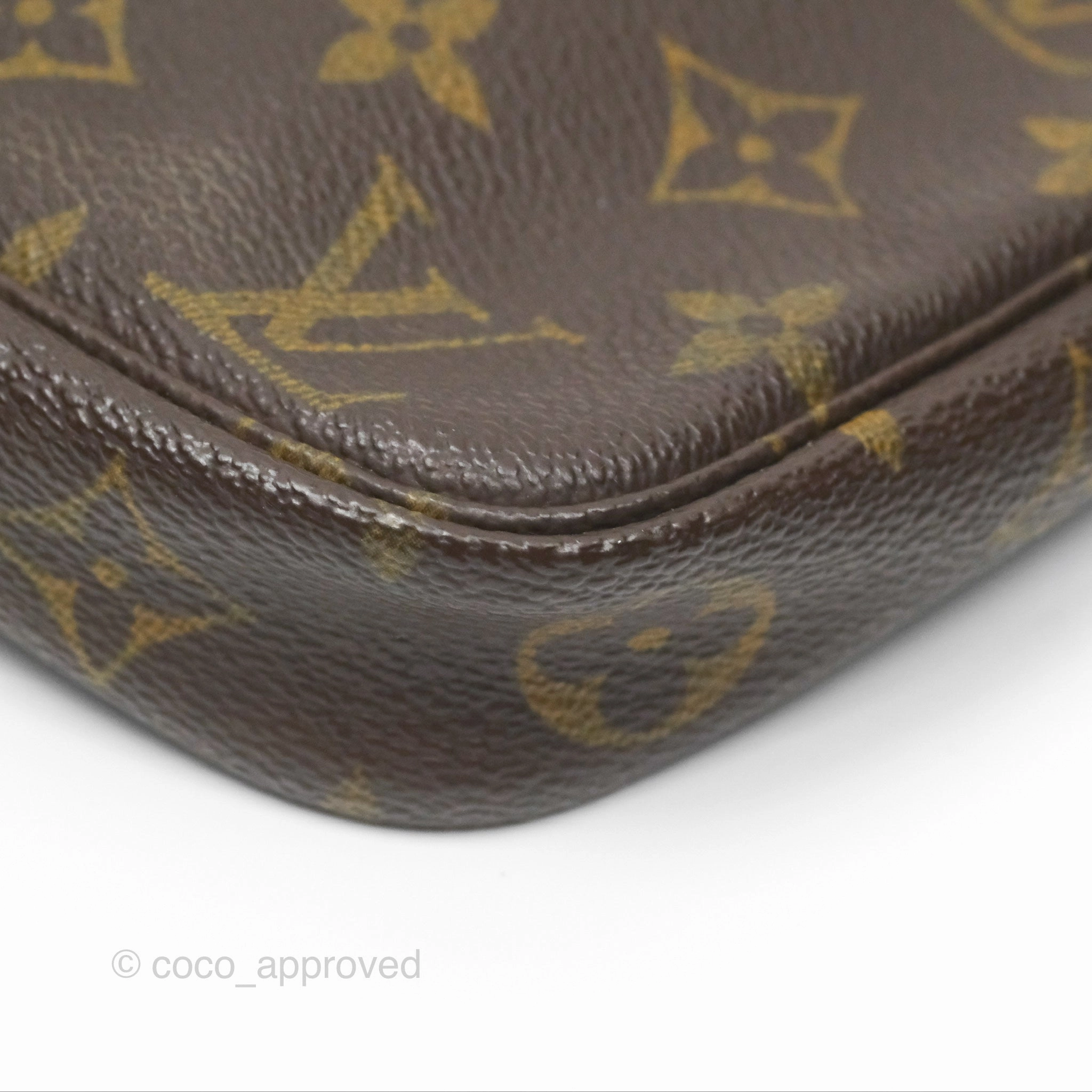 Louis Vuitton Pochette Accessories Monogram Canvas