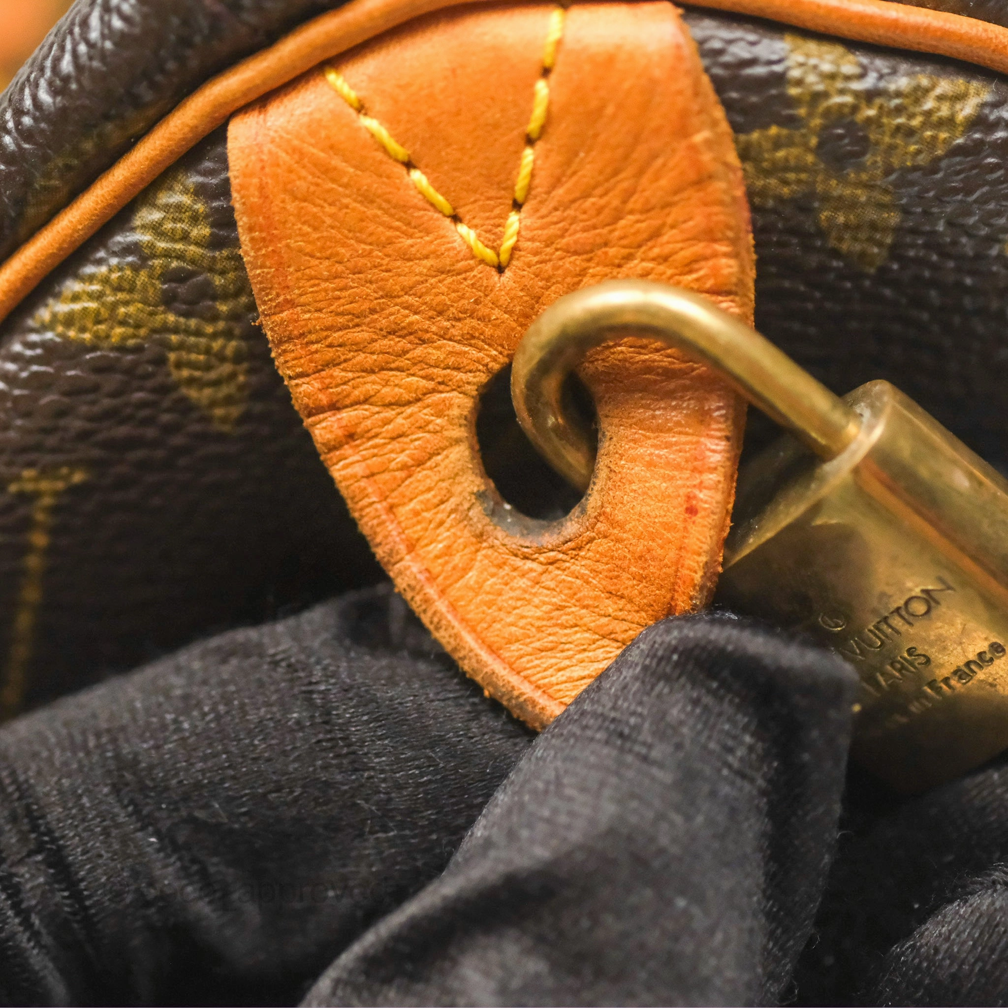 Louis Vuitton Speedy 30 Monogram Canvas
