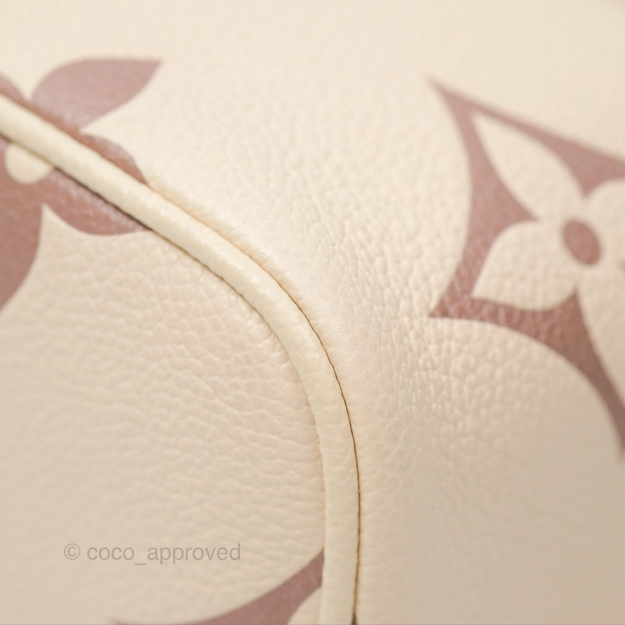 Louis Vuitton Vanity PM Empreinte Monogram Giant Creme/Bois de Rose