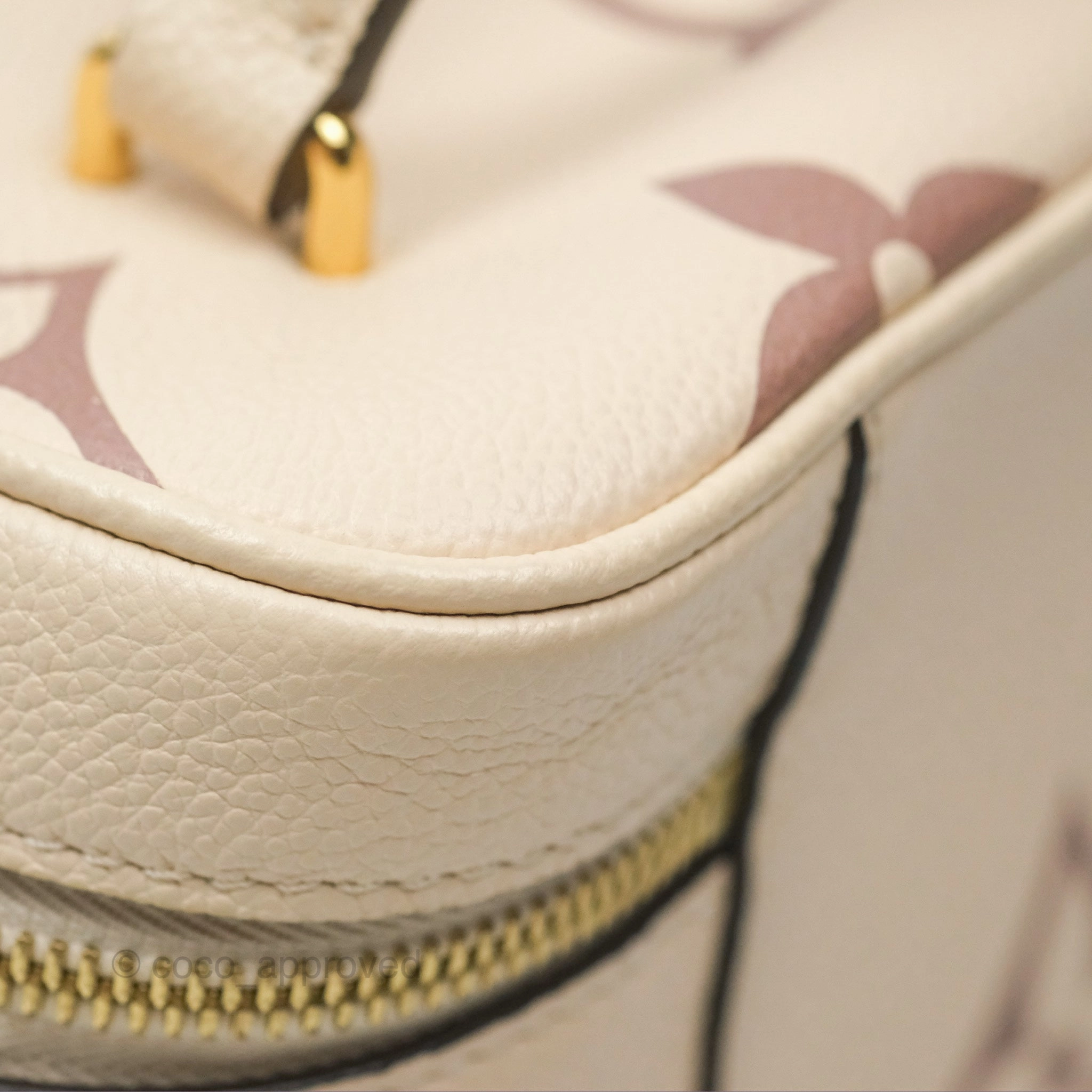 Louis Vuitton Vanity PM Empreinte Monogram Giant Creme/Bois de Rose