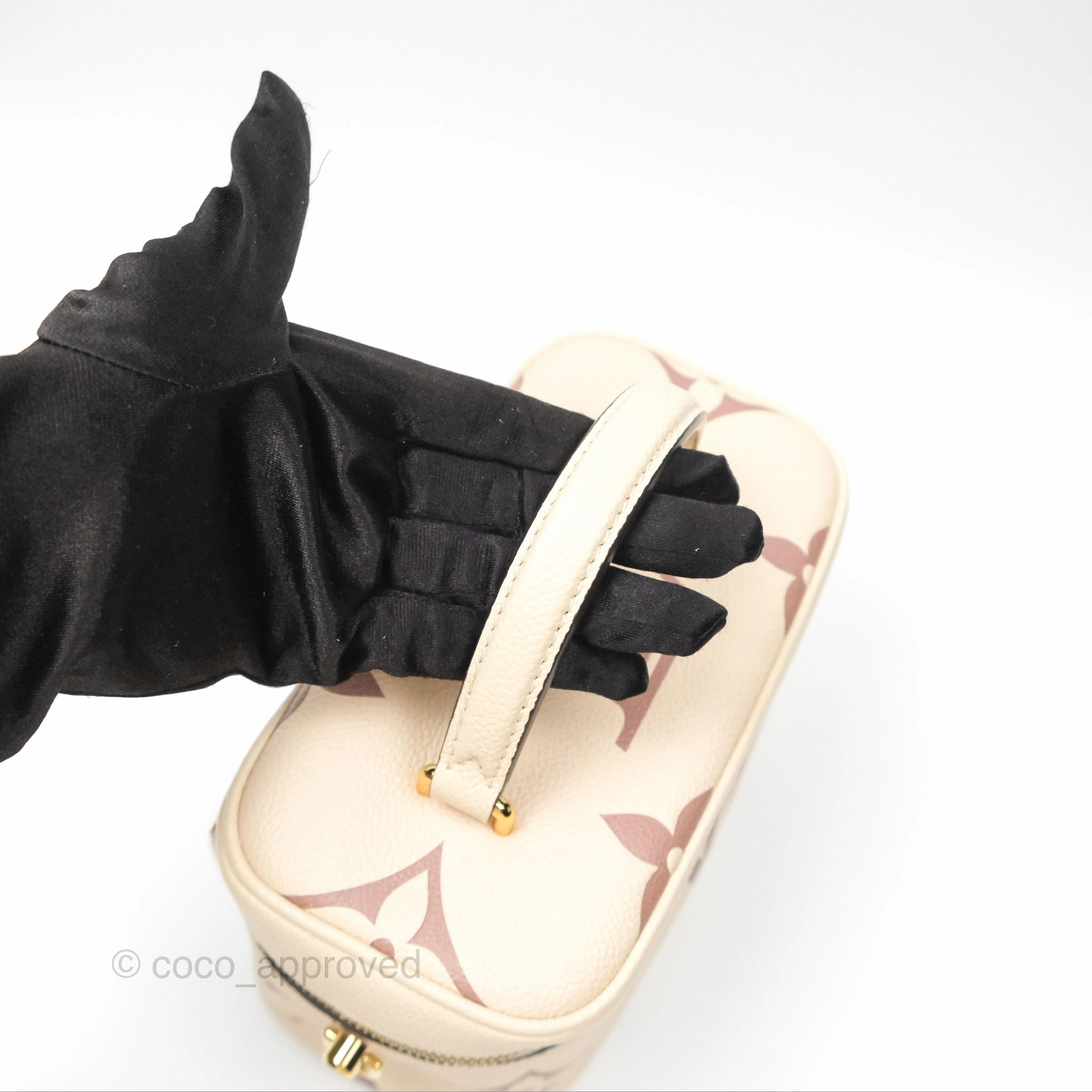Louis Vuitton Vanity PM Empreinte Monogram Giant Creme/Bois de Rose
