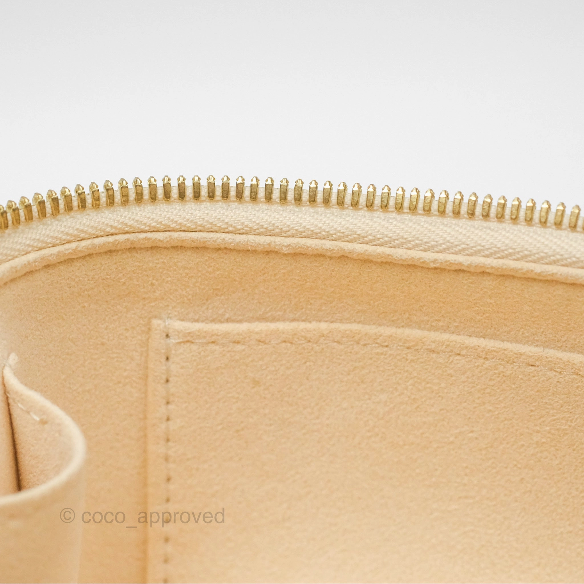 Louis Vuitton Vanity PM Empreinte Monogram Giant Creme/Bois de Rose