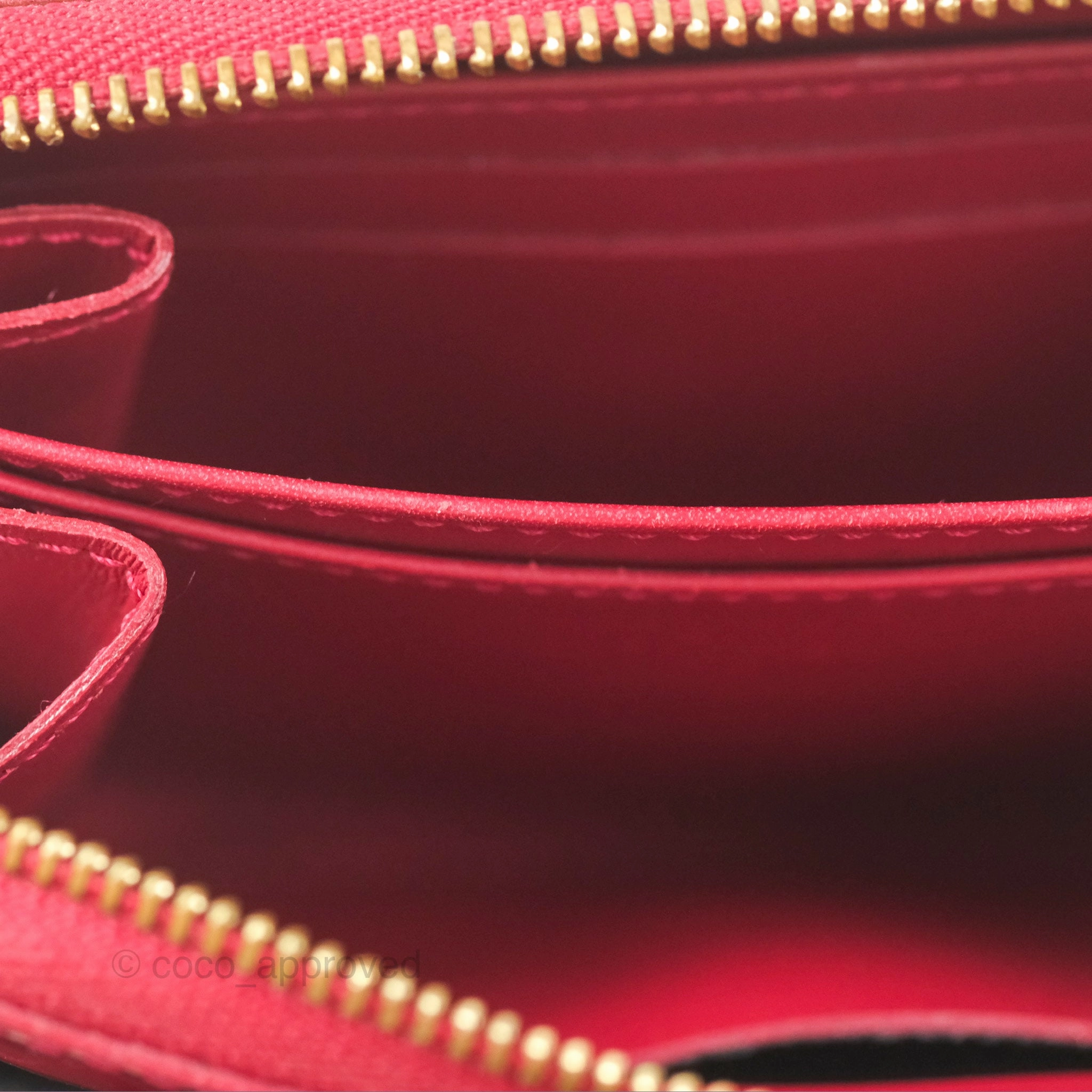 Louis Vuitton Vernis Zippy Coin Purse Rouge Grenadine Patent