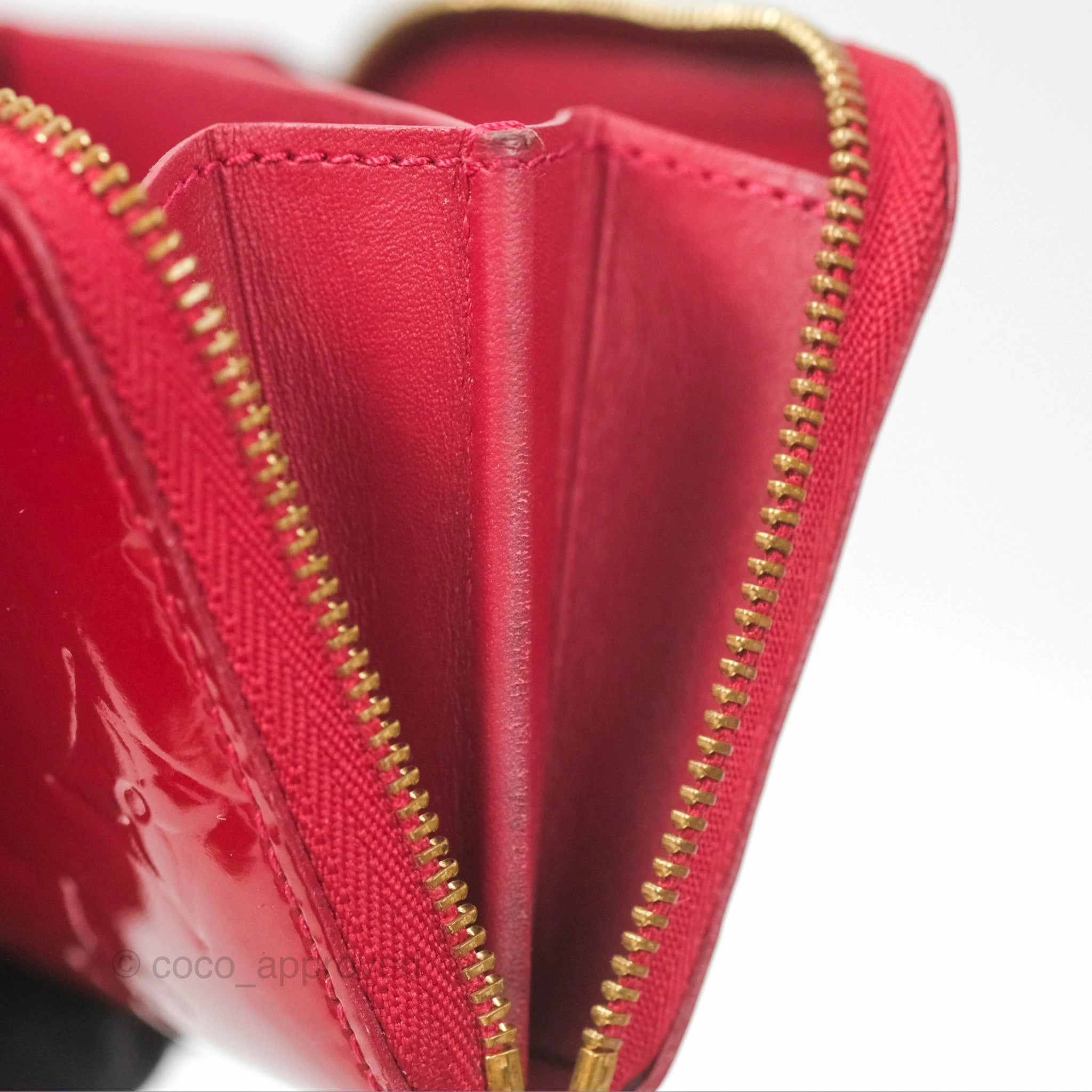Louis Vuitton Vernis Zippy Coin Purse Rouge Grenadine Patent