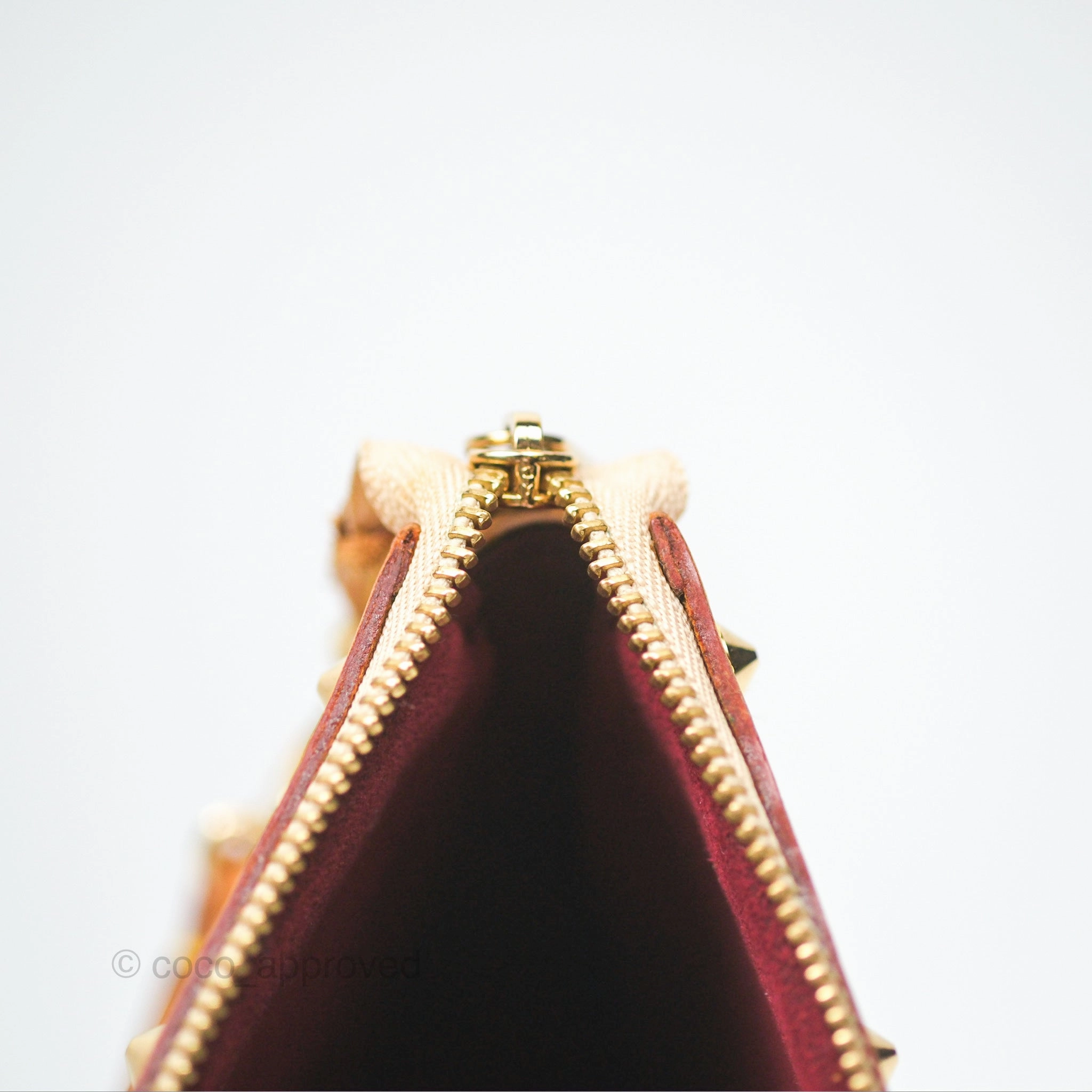 Louis Vuitton x Takashi Murakami Pochette White Rainbow Monogram