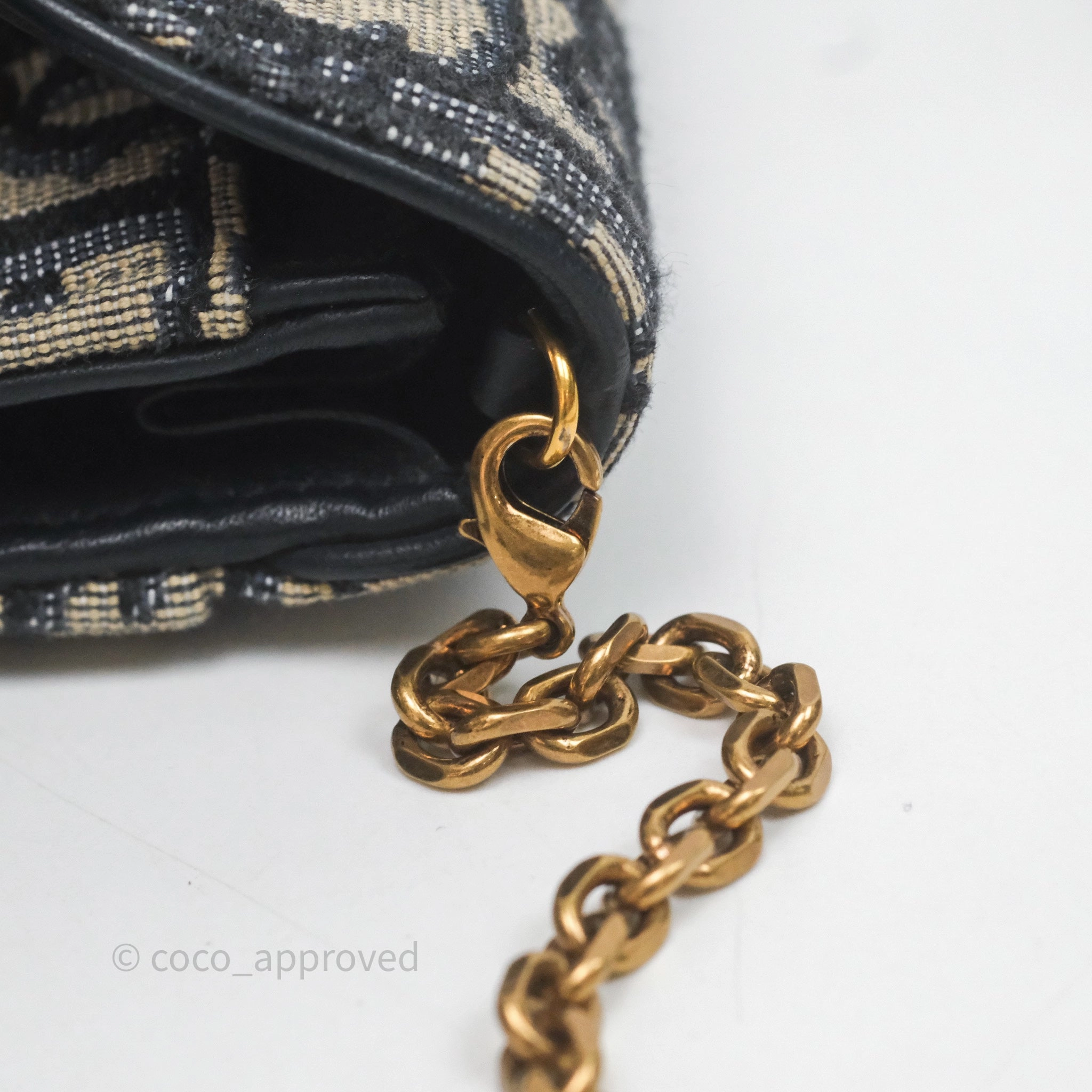 Small Saddle Pouch Wallet with Chain Blue Dior Oblique Jacquard